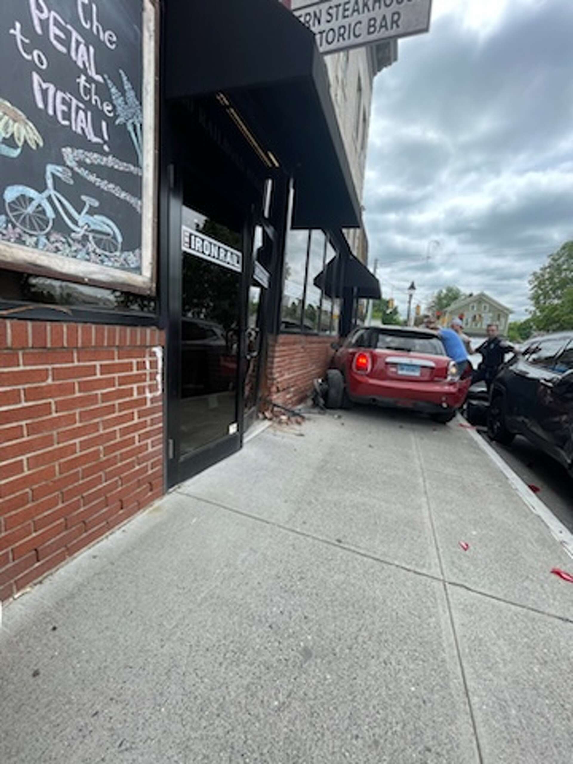 New Milford restaurant reopens quickly after car crashes into building
