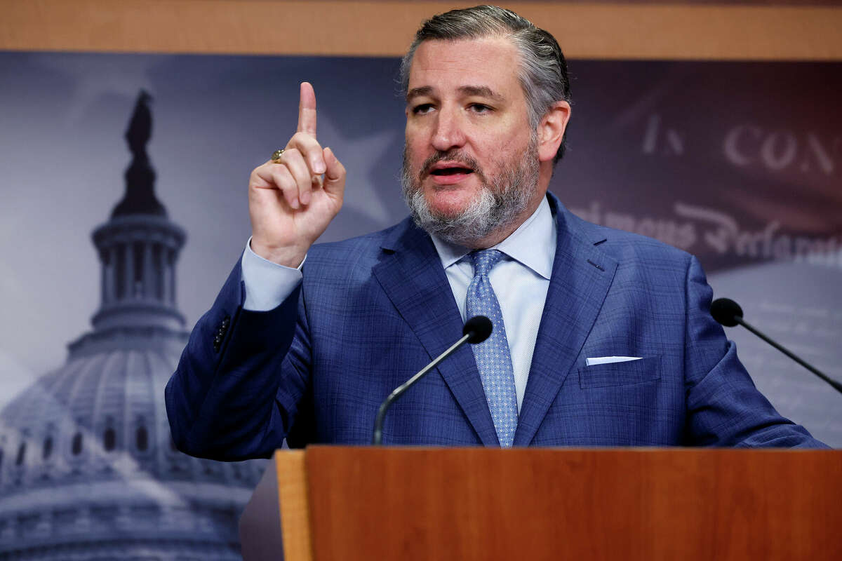 WASHINGTON, DC - MAY 09: Sen. Ted Cruz (R-TX) (R) speaks during a news conference with fellow Republican senators at the U.S. Capitol on May 09, 2024 in Washington, DC. Reacting to the White House's warning that it will halt some weapons supplies to Israel, Cruz and fellow GOP senators accused President Joe Biden of supporting Hamas and abandoning Israel. (Photo by Chip Somodevilla/Getty Images)