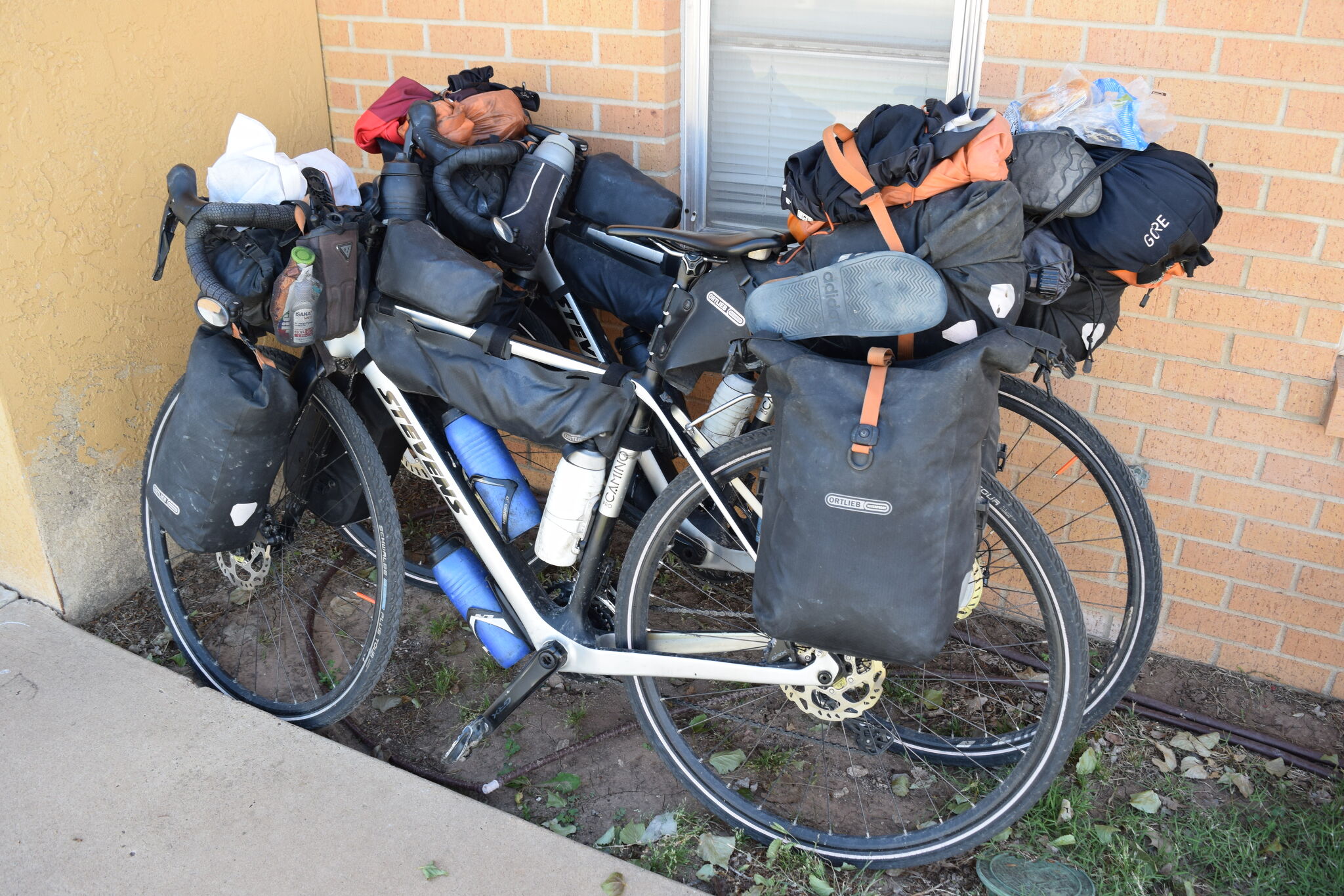 Cross-continental cyclists stop in Plainview on way to Anchorage - Vimarsana News