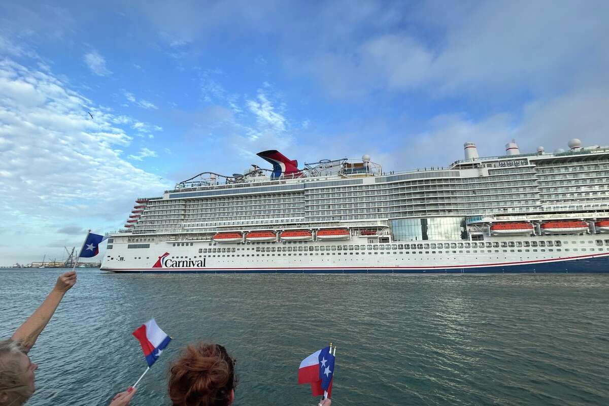 Carnival fans turned out to Pier 21 to welcome the Jubilee, the cruise line's first brand-new ship to homeport in Galveston.