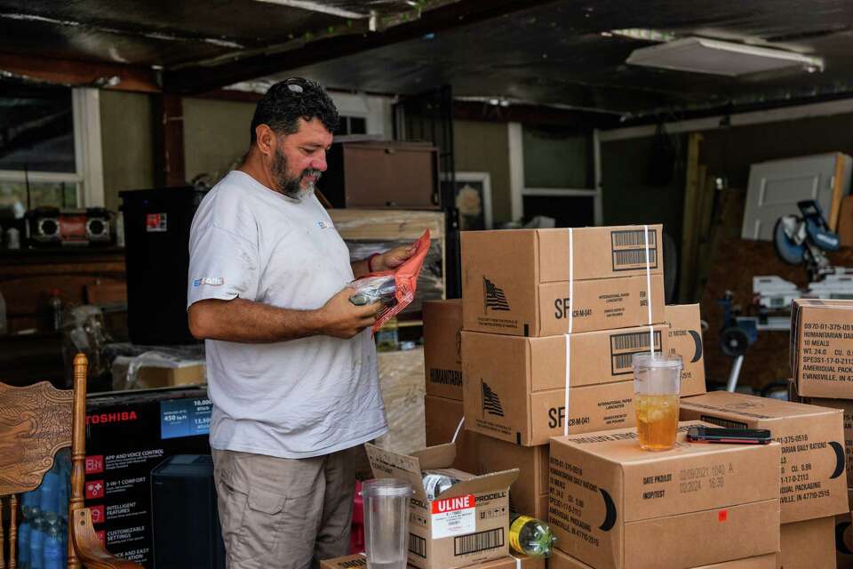 West Houston mobile home community still has no power days after storm