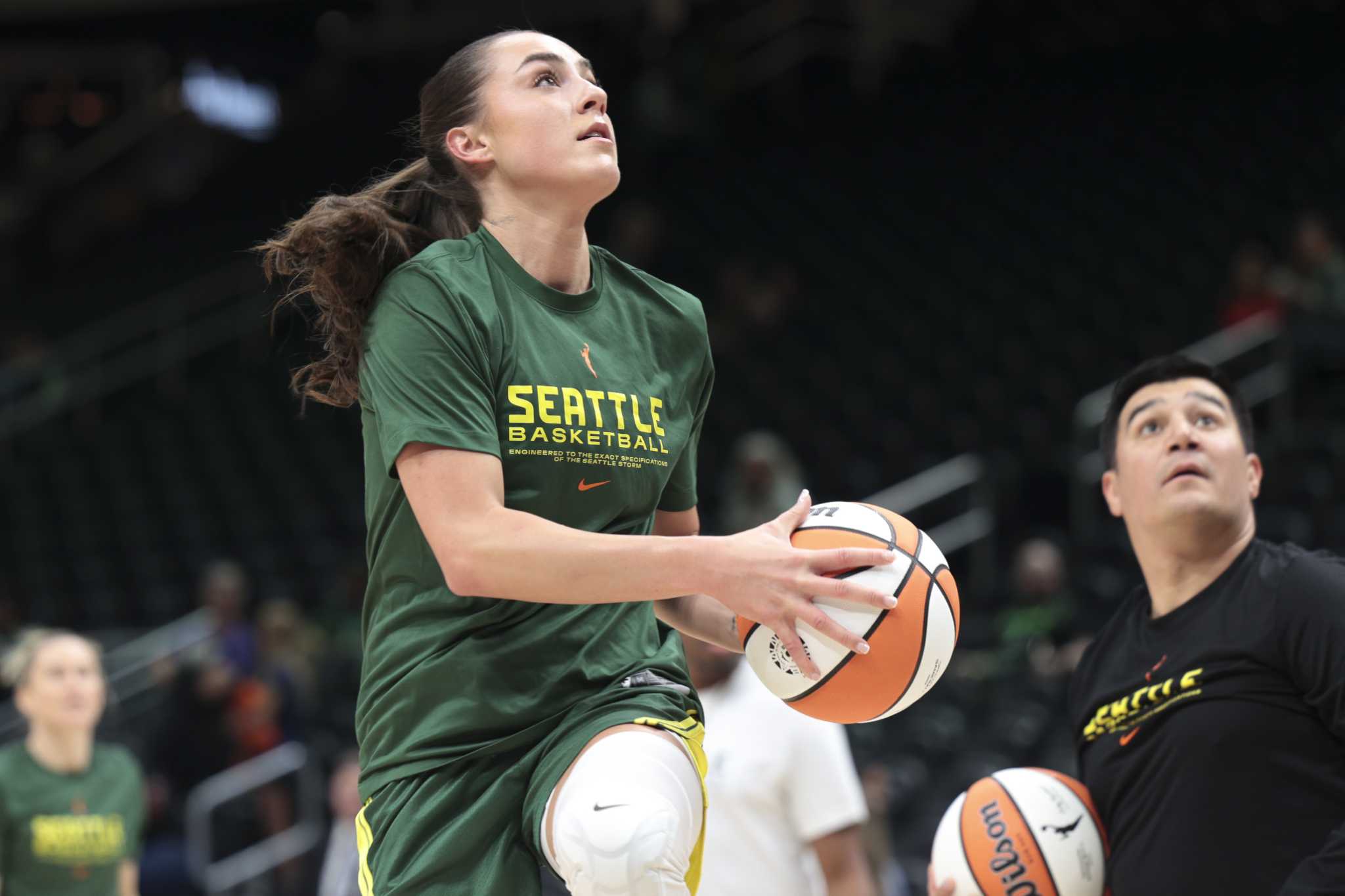 UConn women's basketball star Nika Mühl makes WNBA, Seattle Storm debut  before historic crowd