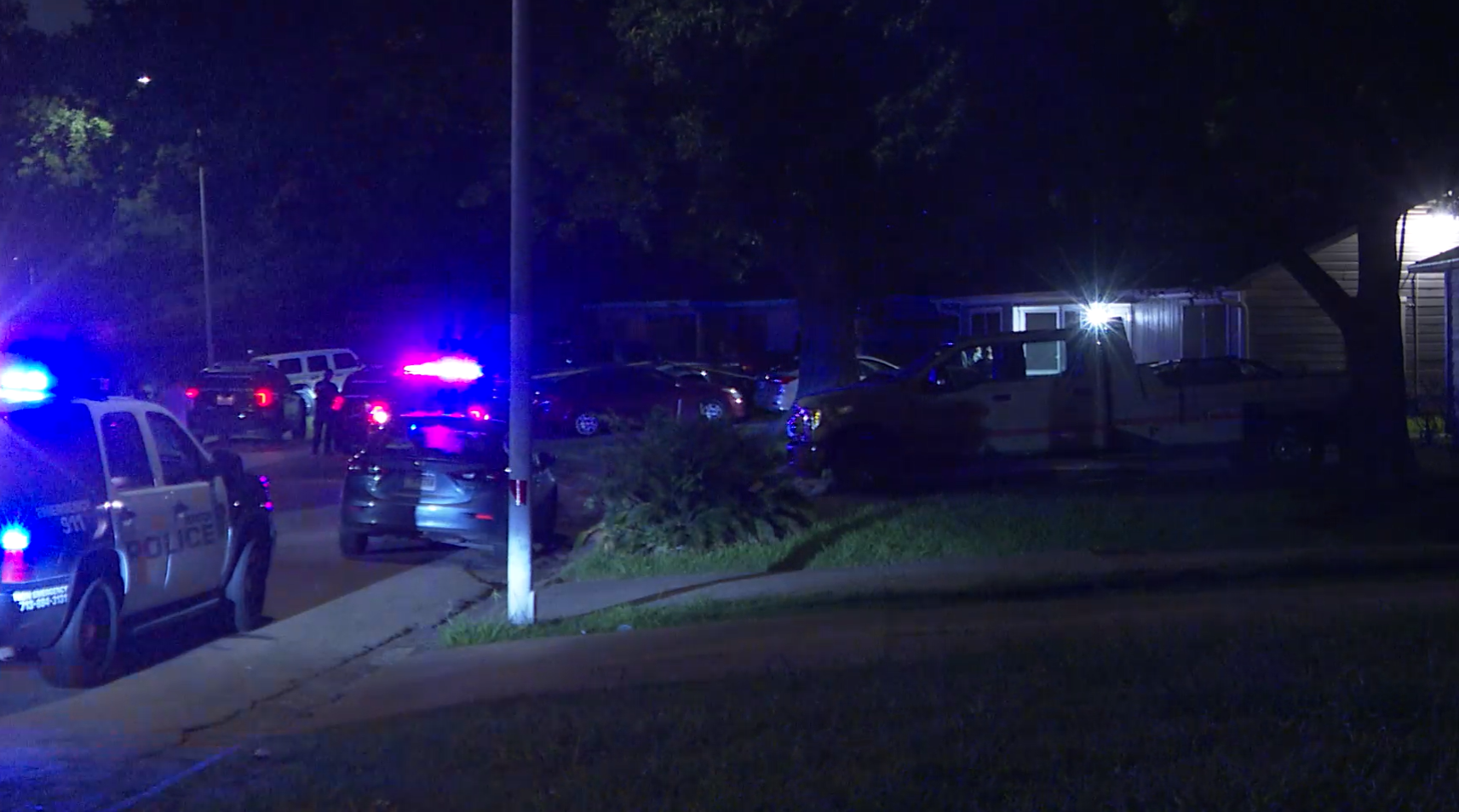 1 killed, 2 injured in southeast Houston shooting, HPD says - Vimarsana News