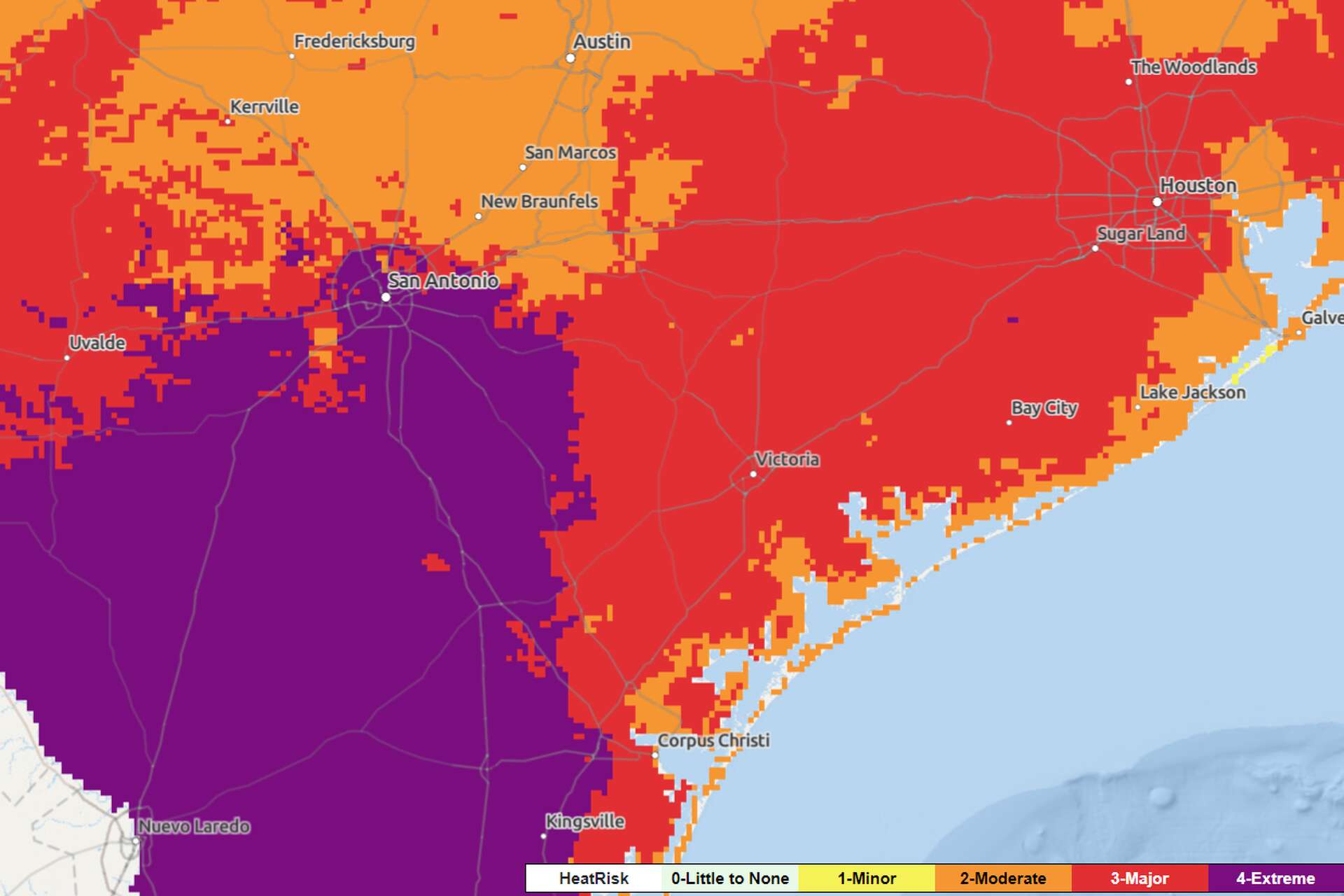 ‘Extreme’ heat risk in San Antonio this weekend. What that means.