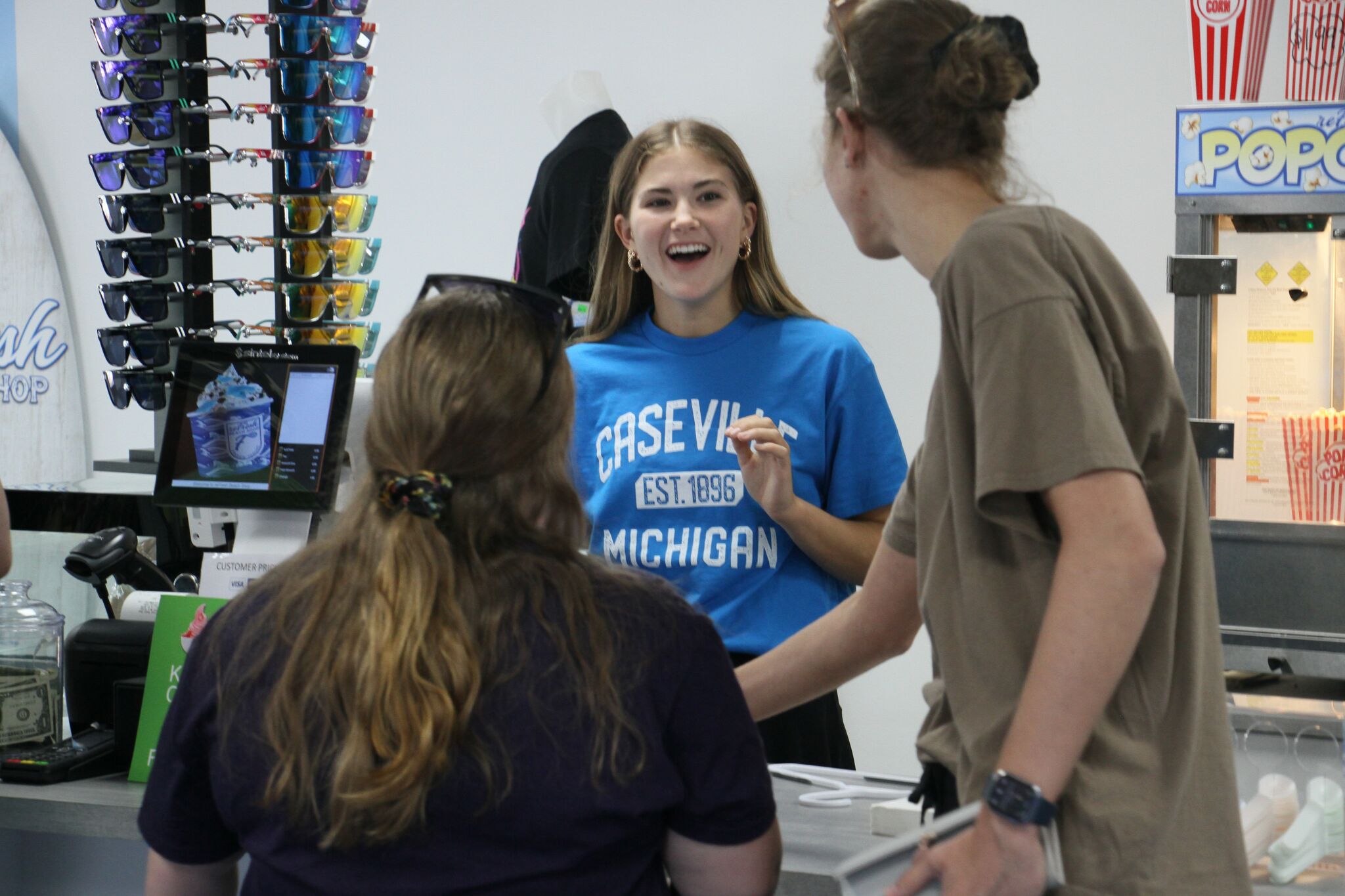 ReFresh Beach Shop and Frozen Yogurt has successful grand opening - Vimarsana News
