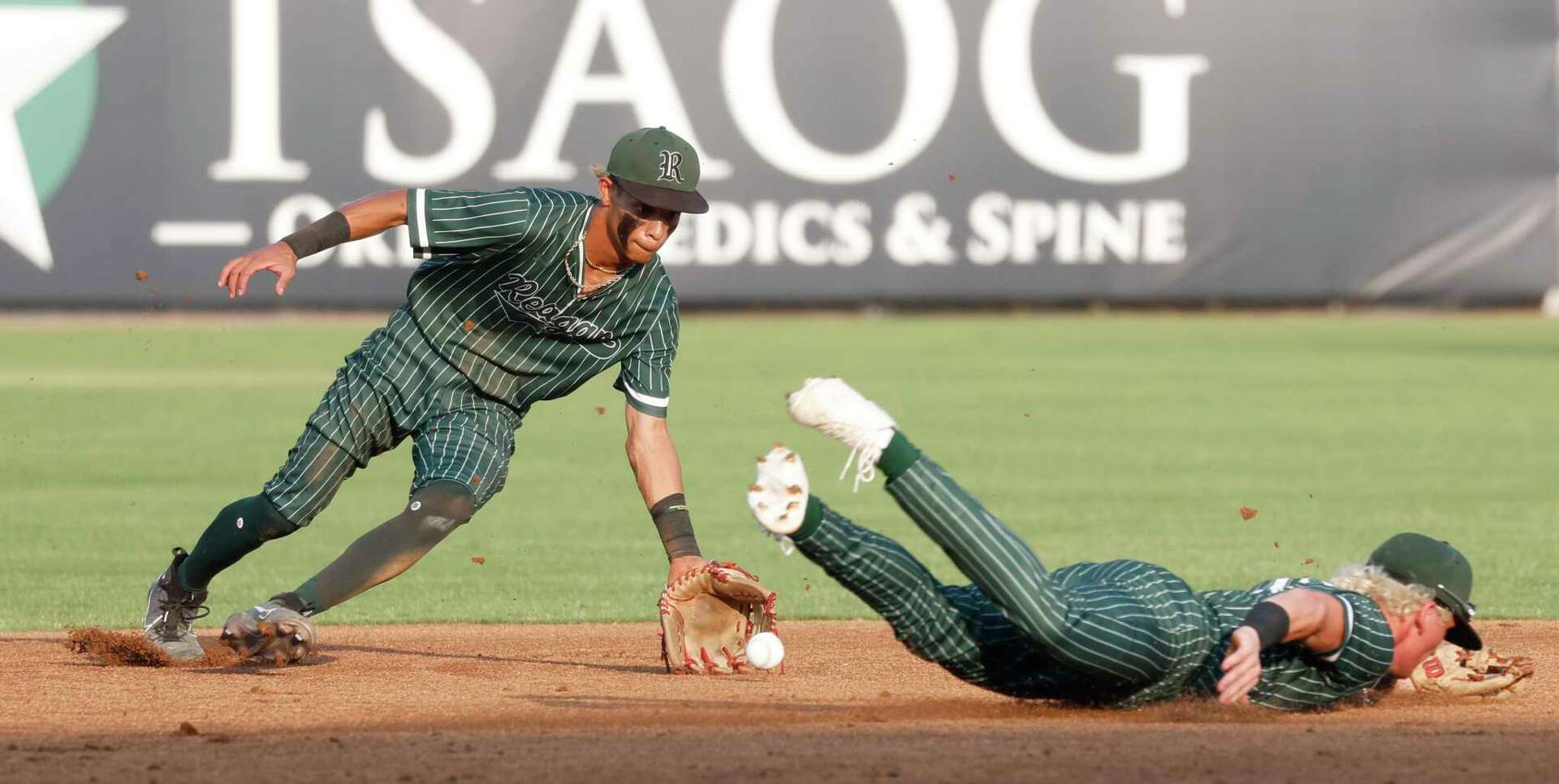 O’Connor baseball downs Reagan in regional semifinal series