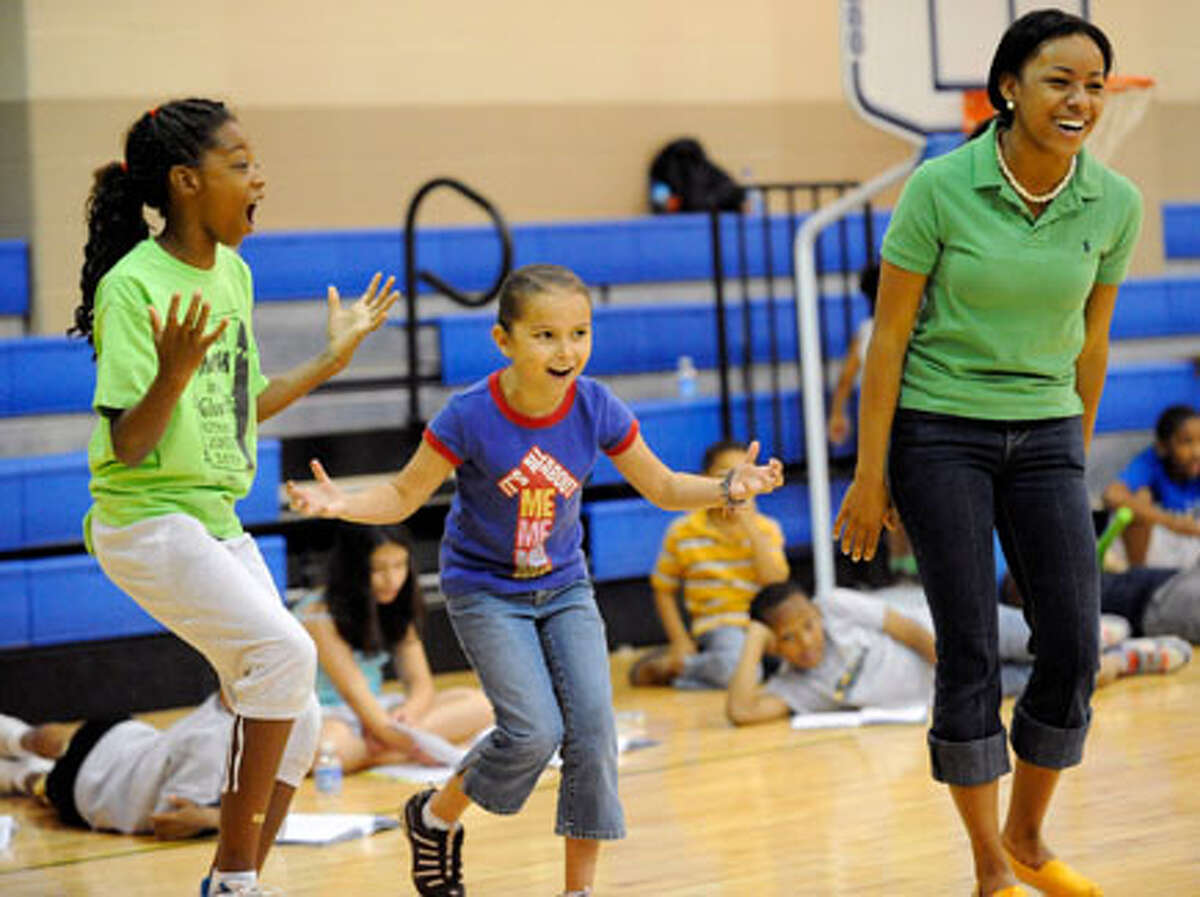 VIDEO: Theater troupes prepare their summer fare