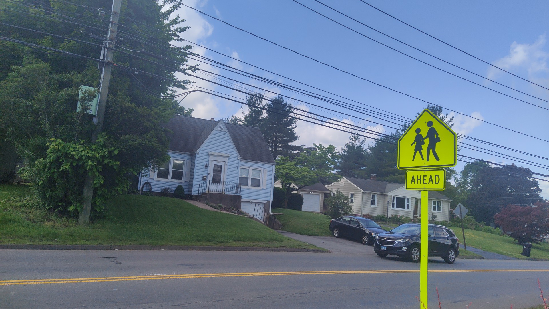 Child struck by car in Meriden on Hall Avenue, police say