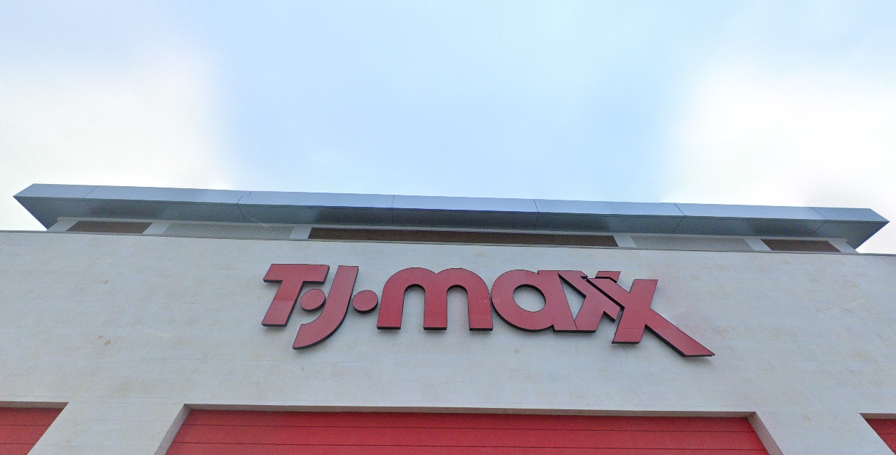 TJ Maxx Coming to Village Plaza at Bunker Hill in Houston