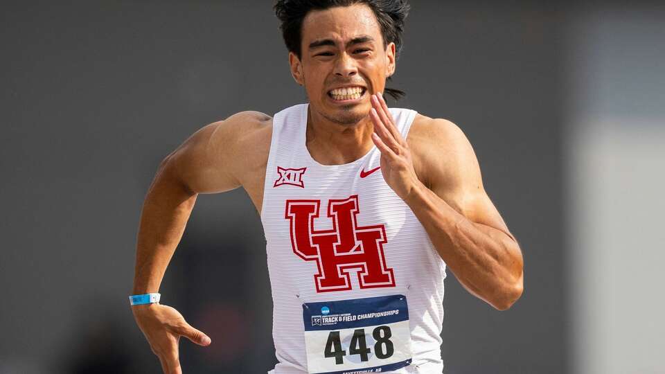 After setting a school record in the 100 meters during his lone season at Washington State, Louie Hinchliffe transferred to UH to be coached by nine-time Olympic gold medalist Carl Lewis.