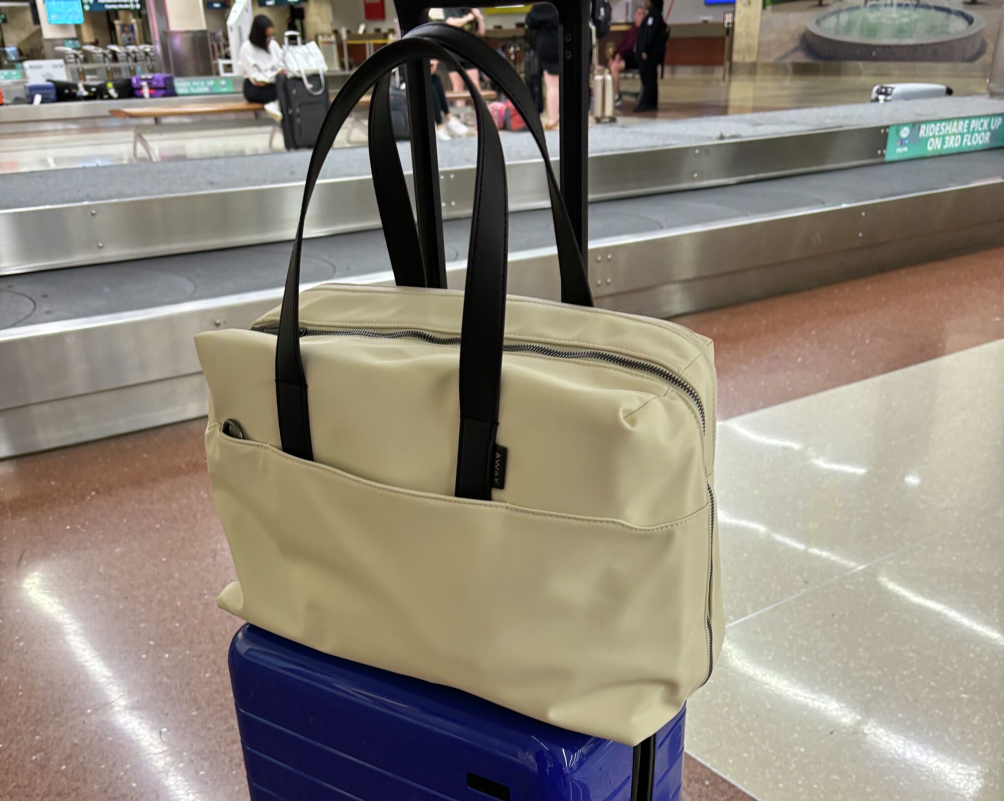 Fashion away everywhere bag review