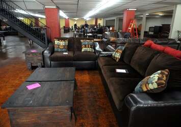 Hadley S Furniture Re Opens Calder Avenue Location Beaumont Hadley S Furniture Re Opens Calder