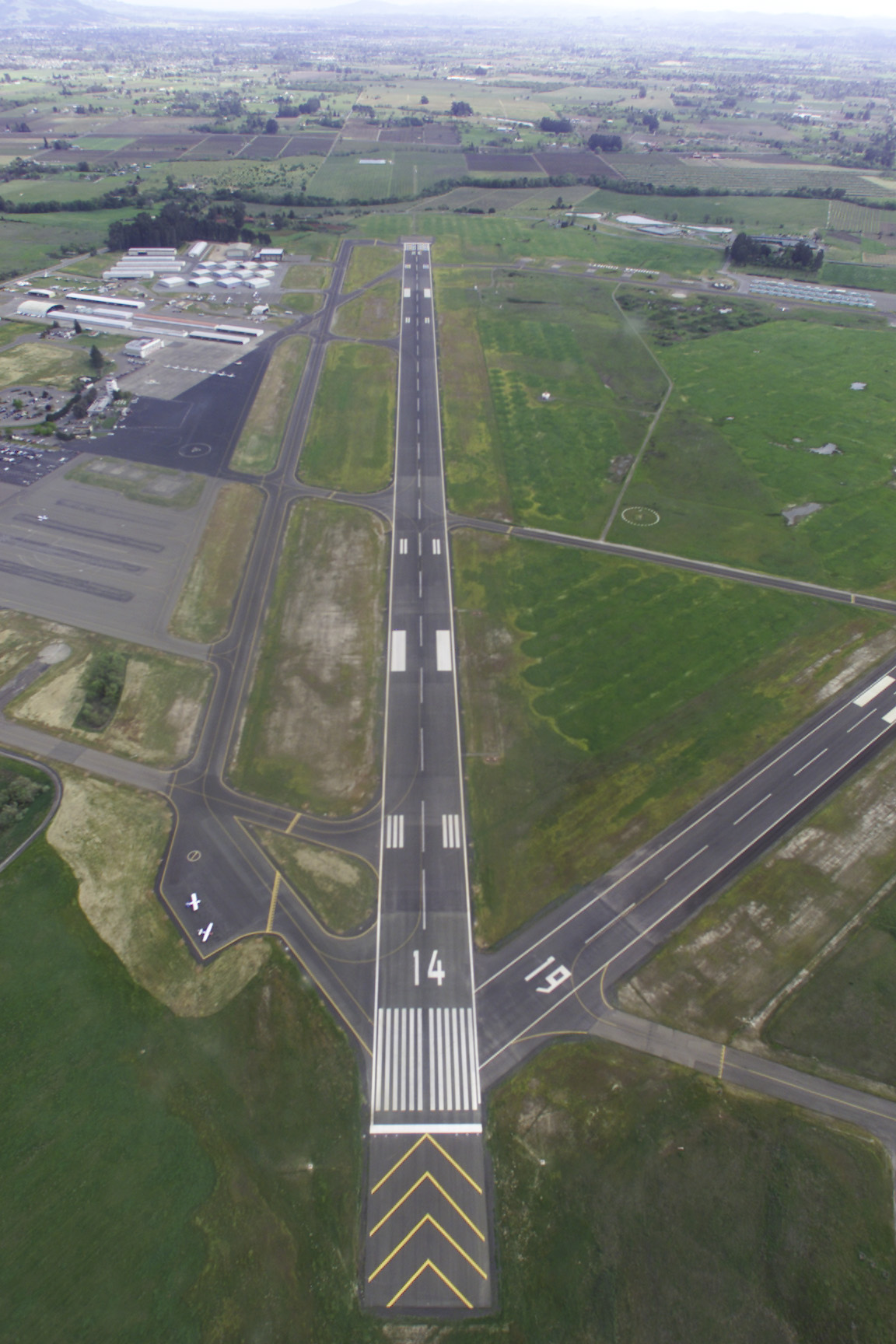 Runway at Sonoma County airport reopens after sinkhole repair - Vimarsana News