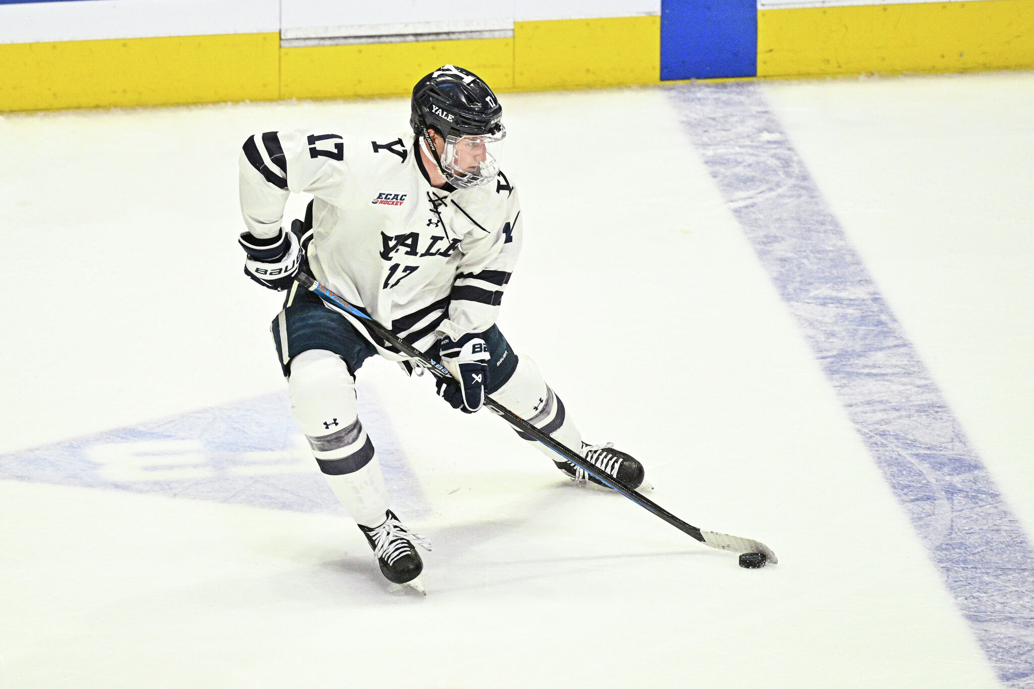 Yale names Will Dineen men's hockey captain; part of legendary hockey family