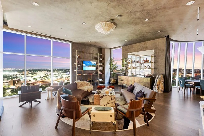Texas oil tycoon sells San Antonio penthouse for $3.3M