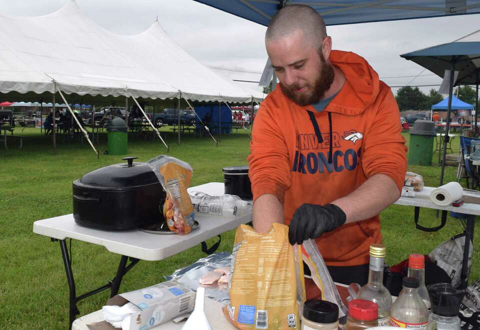 Jacksonville Kiwanis barbecue gives top honors to Truck'n Sauced