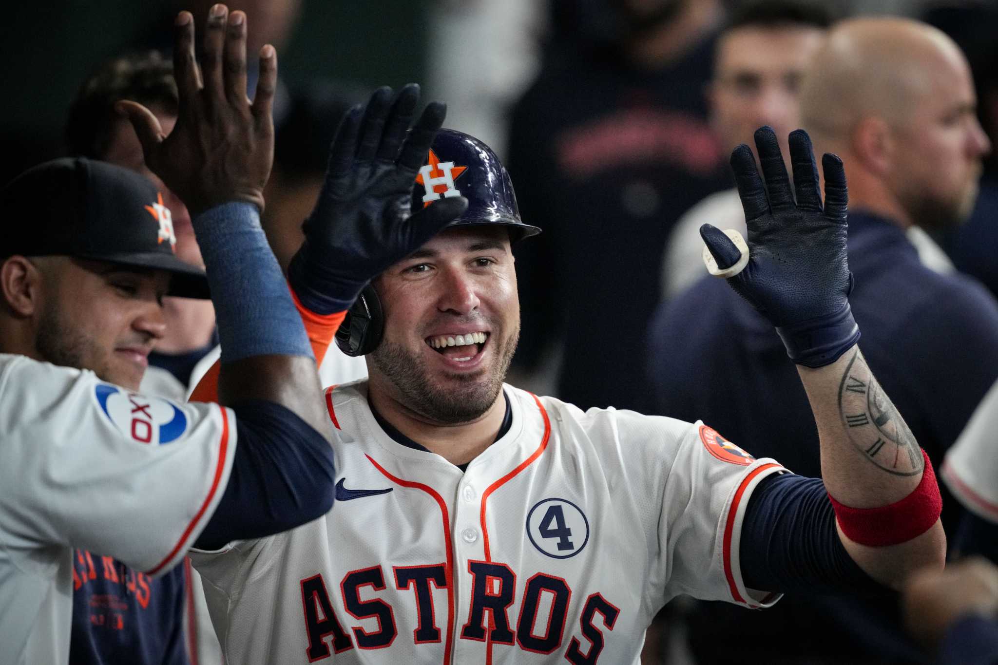 Houston Astros catcher Victor Caratini begins rehab assignment