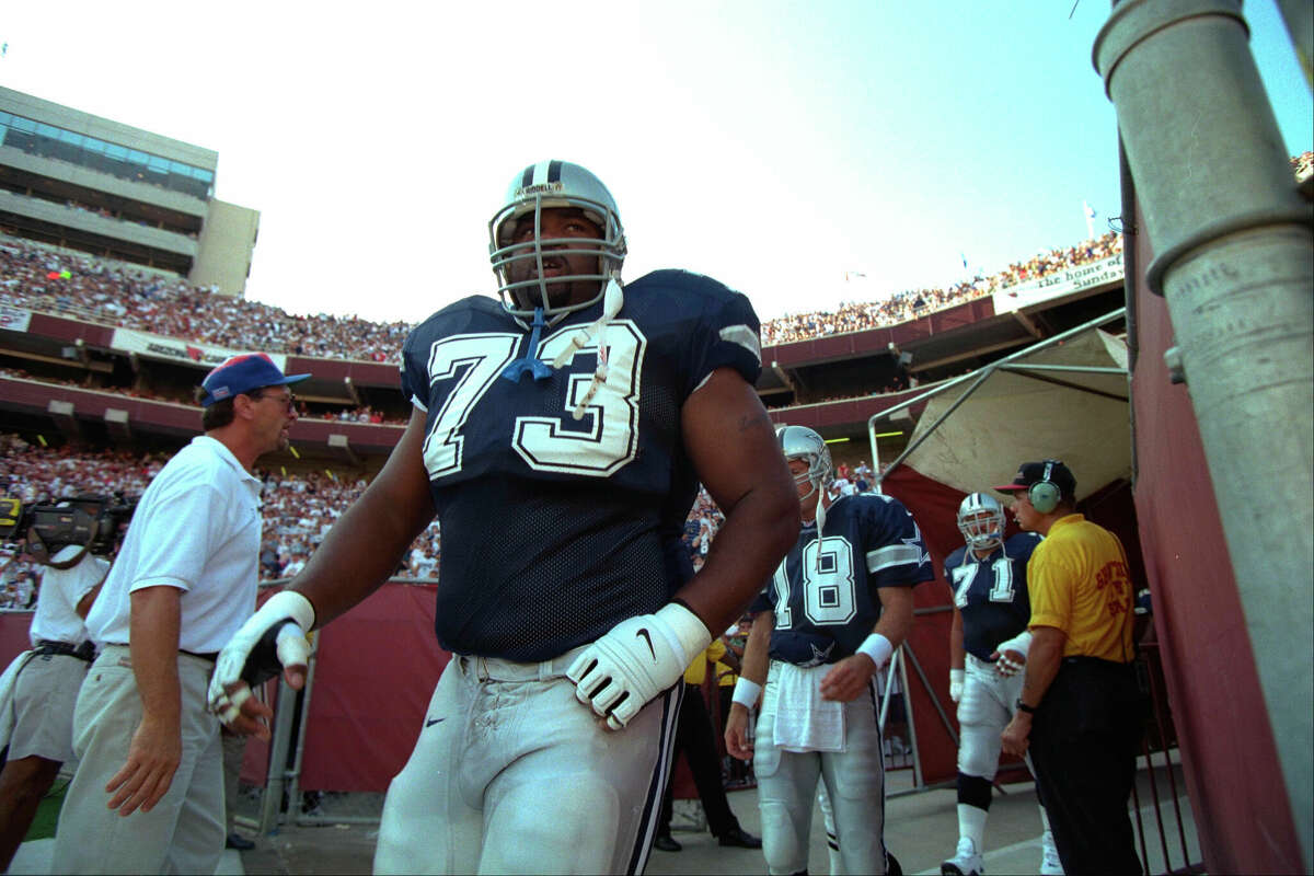 Dallas Cowboys Larry Allen during a Sept. 7, 1997 game at Sun Devil stadium in Tempe, Ariz.