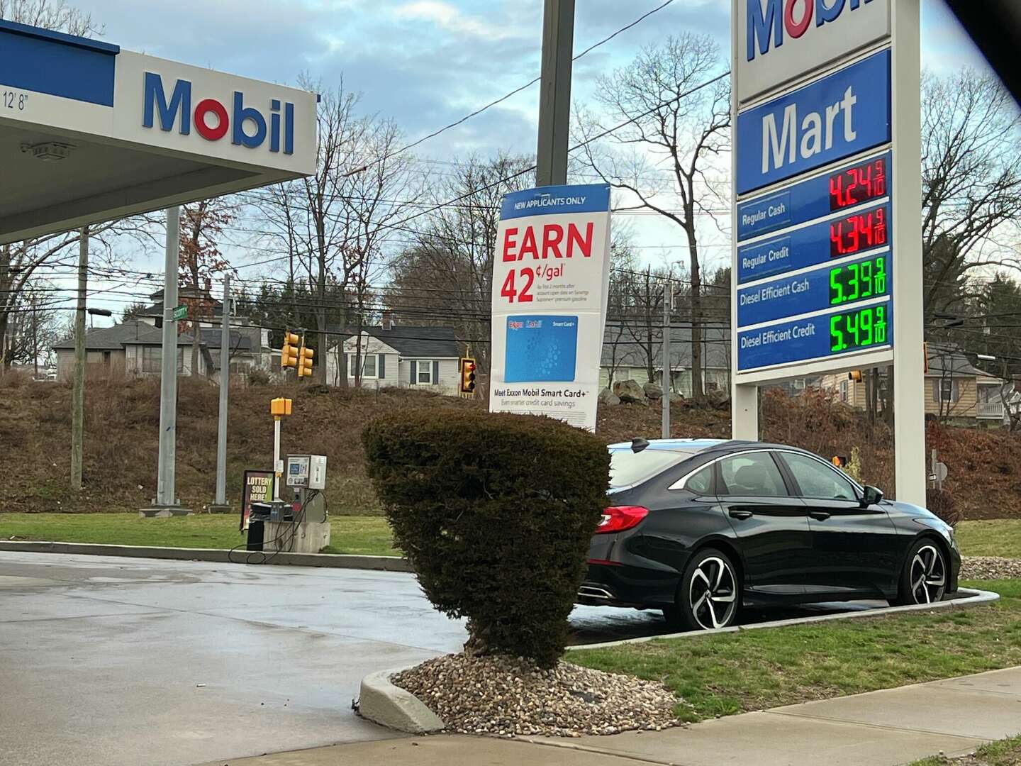 What experts say about Connecticut gas prices this summer