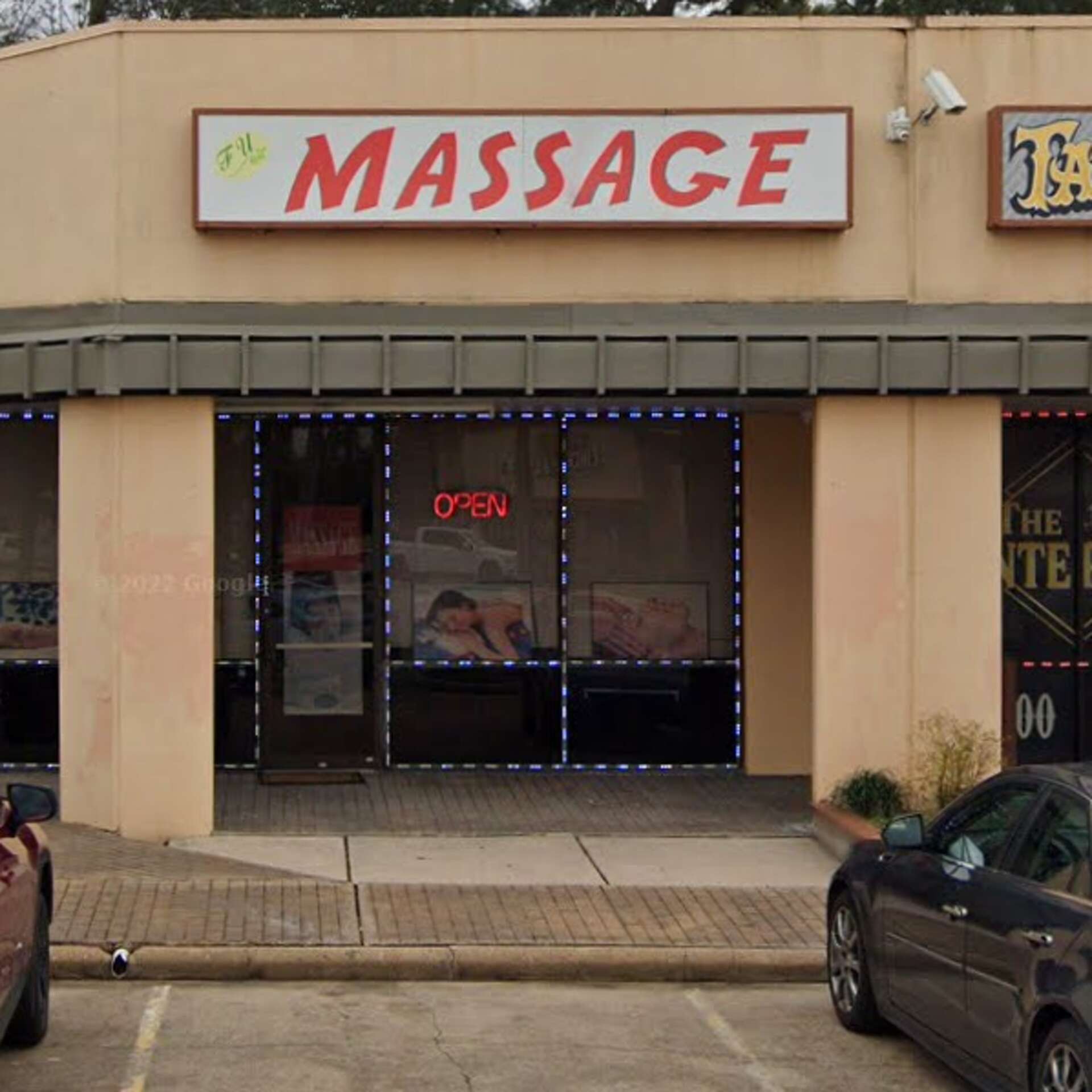 North Houston massage parlor closes after suspected human trafficking