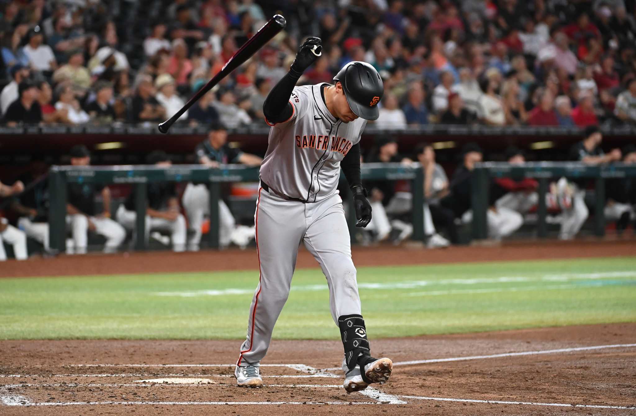 Giants Pummel D’backs With 3 Home Runs, 14 Hits To End Six-game Skid