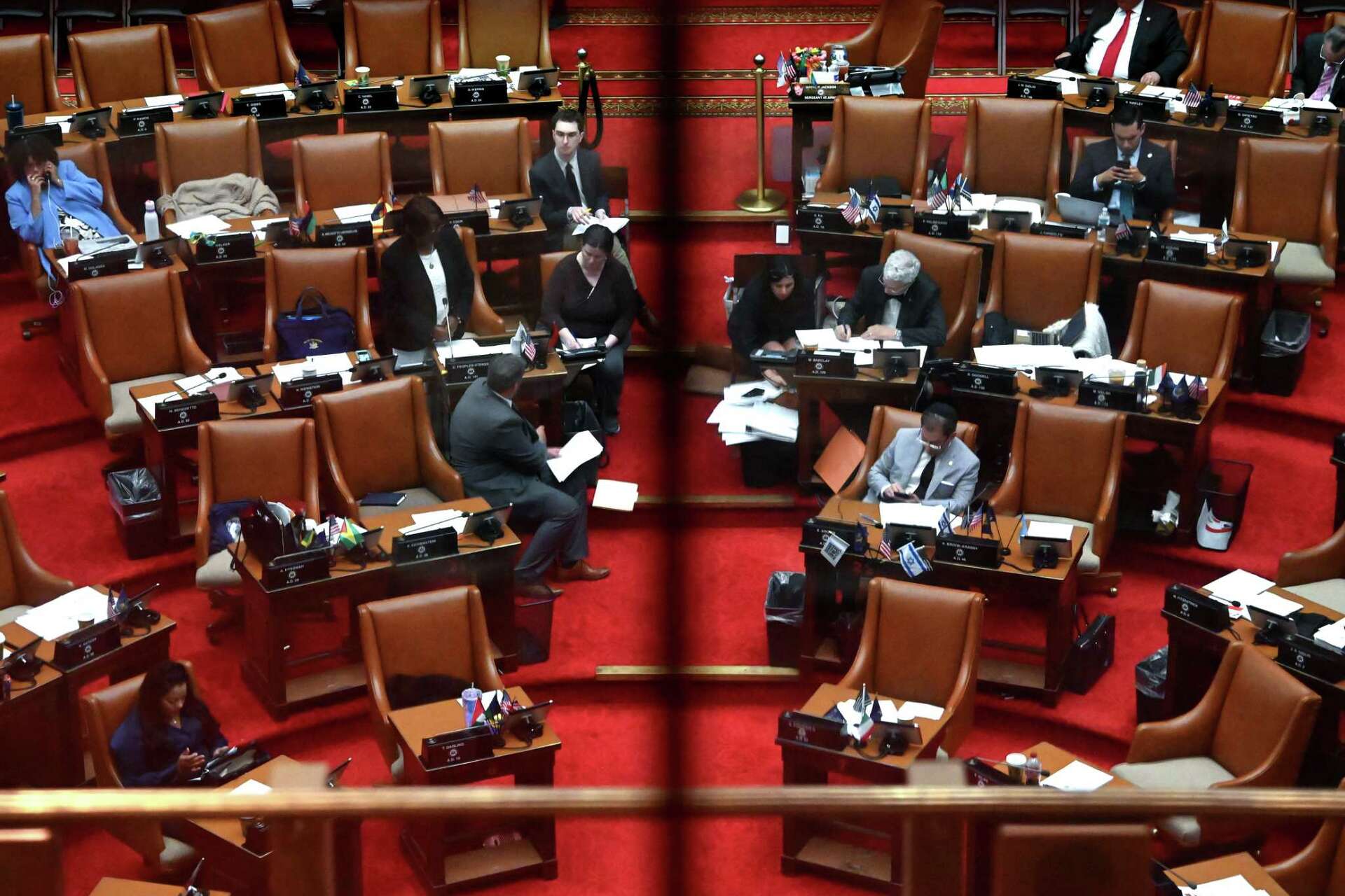 2 Democrats vie to unseat assemblyman in 107th district