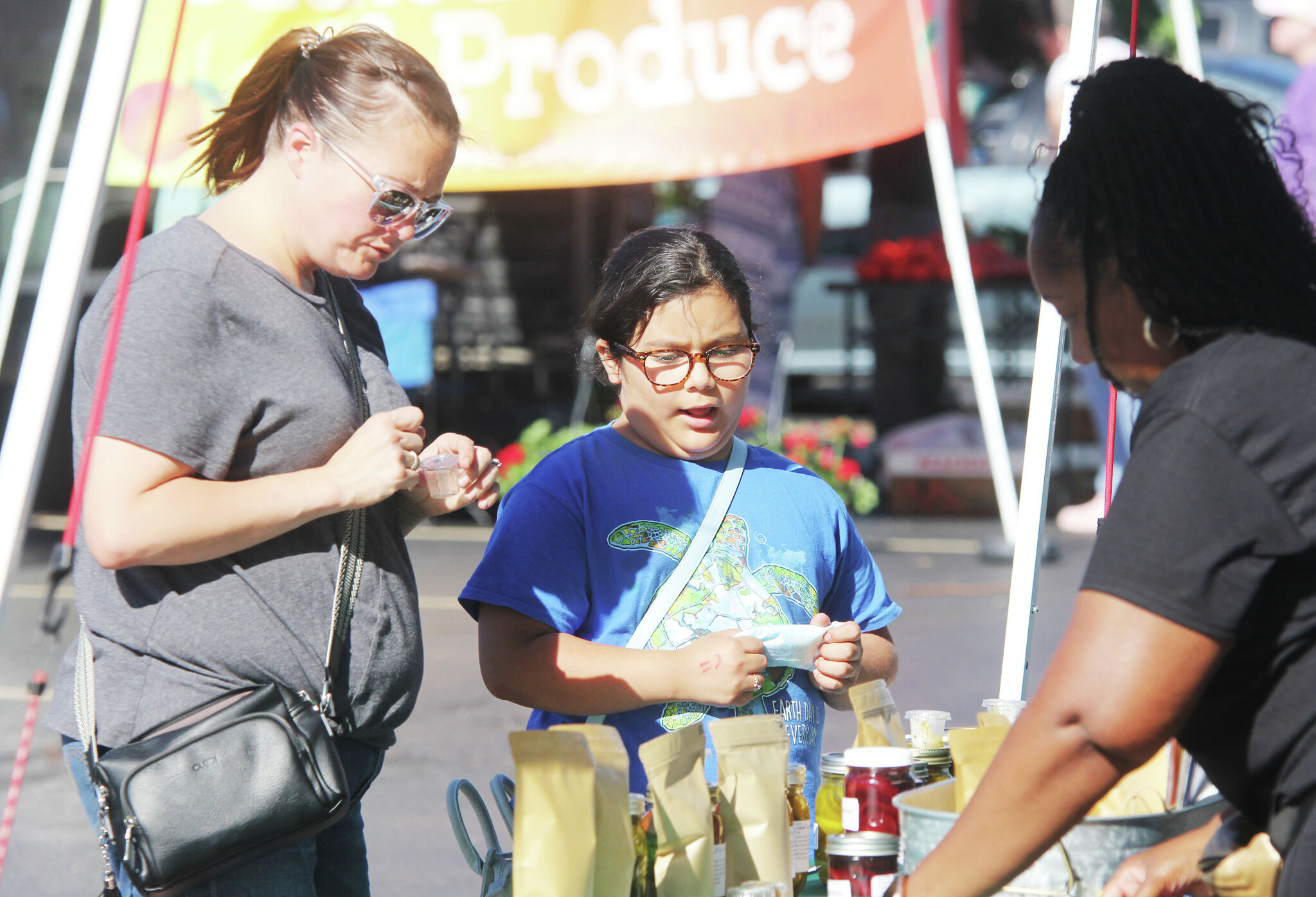 Wood River Farmer's Market starts with crafts and foods