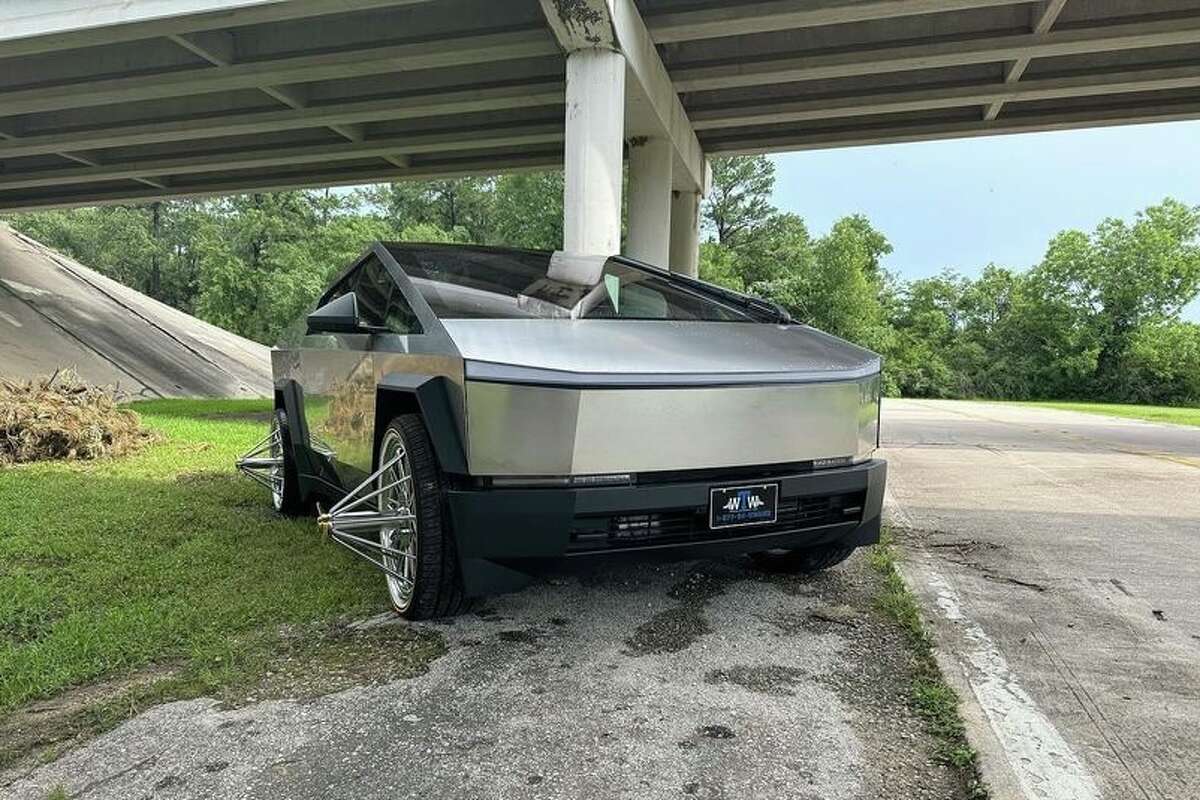 After purchasing a Tesla Cybertruck, a Houston resident added Swangas to the vehicle causing Houston rappers and many others to take notice. 