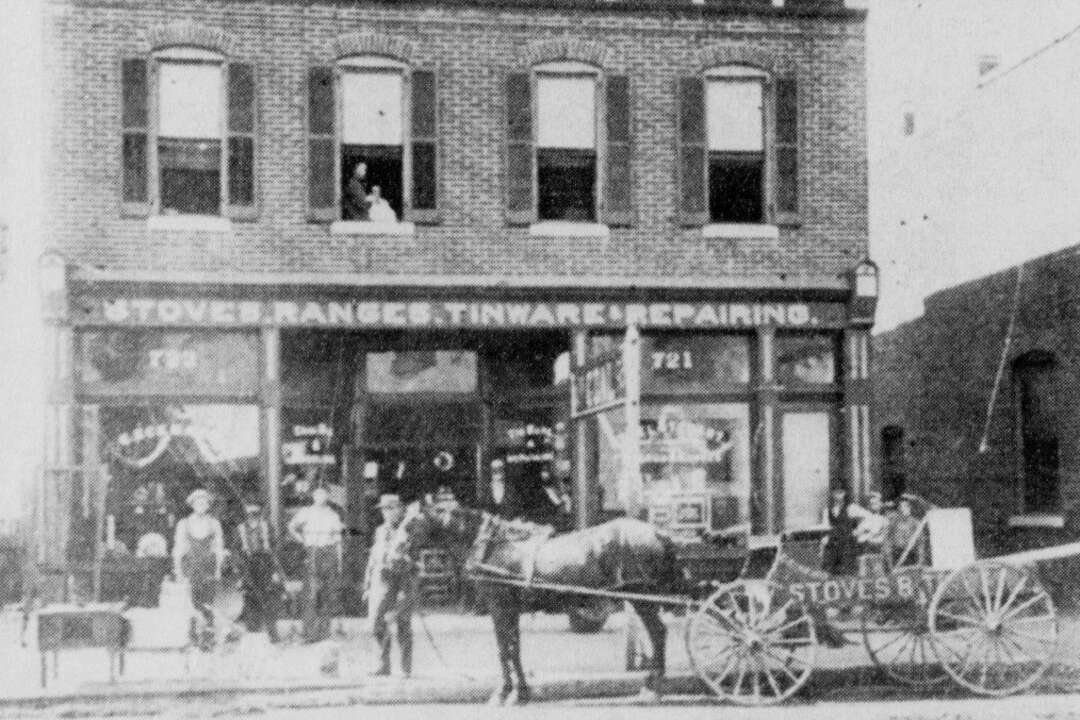 Eckhard Brothers' East Broadway mercantile store thrived in Alton