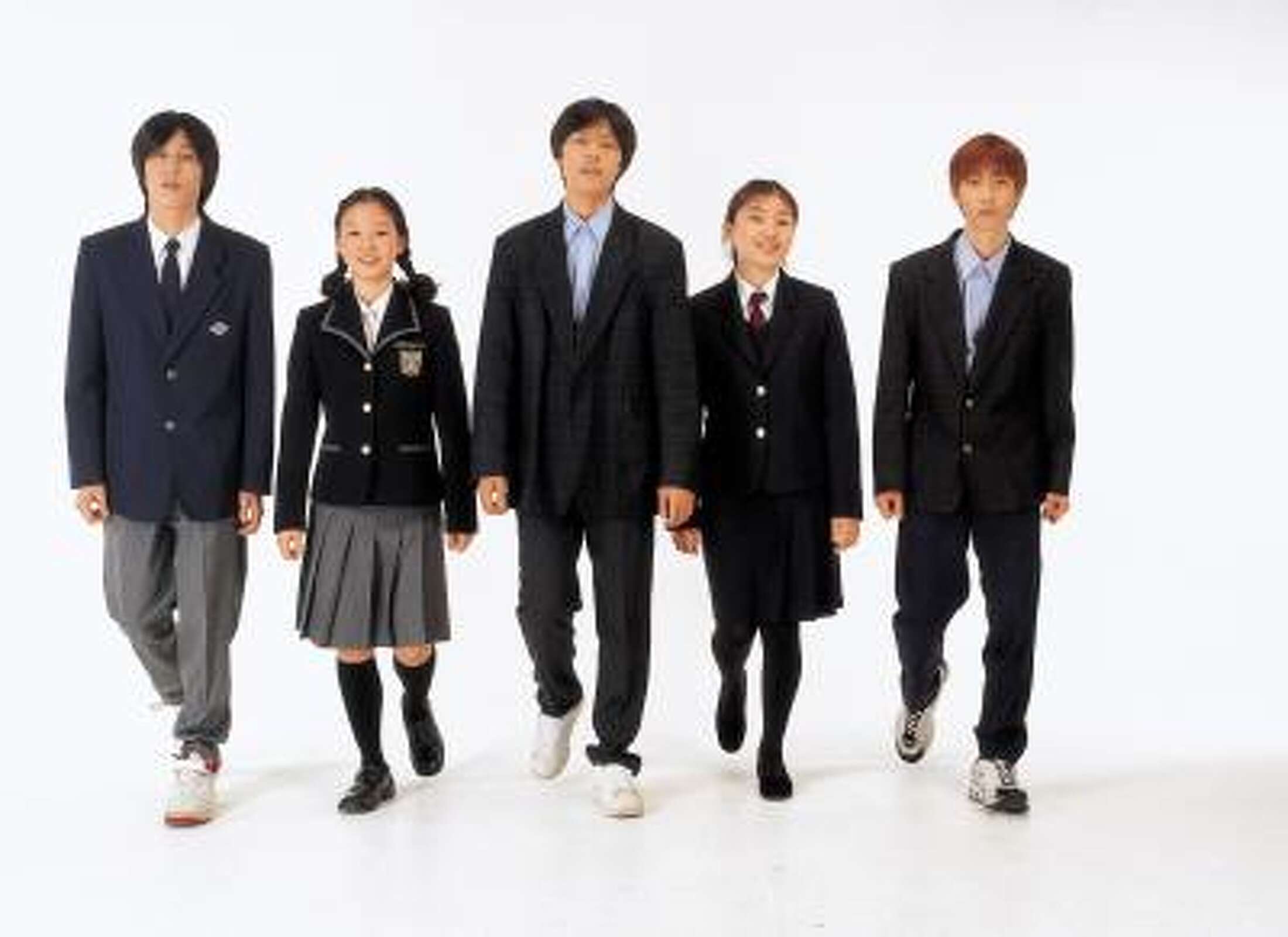 Benefits & Disadvantages of Wearing School Uniforms