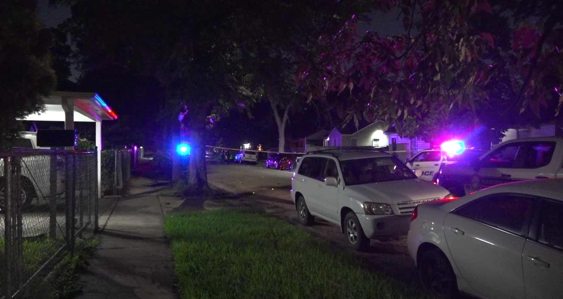 1 dead in possible drive-by shooting at Houston graduation party - Vimarsana News