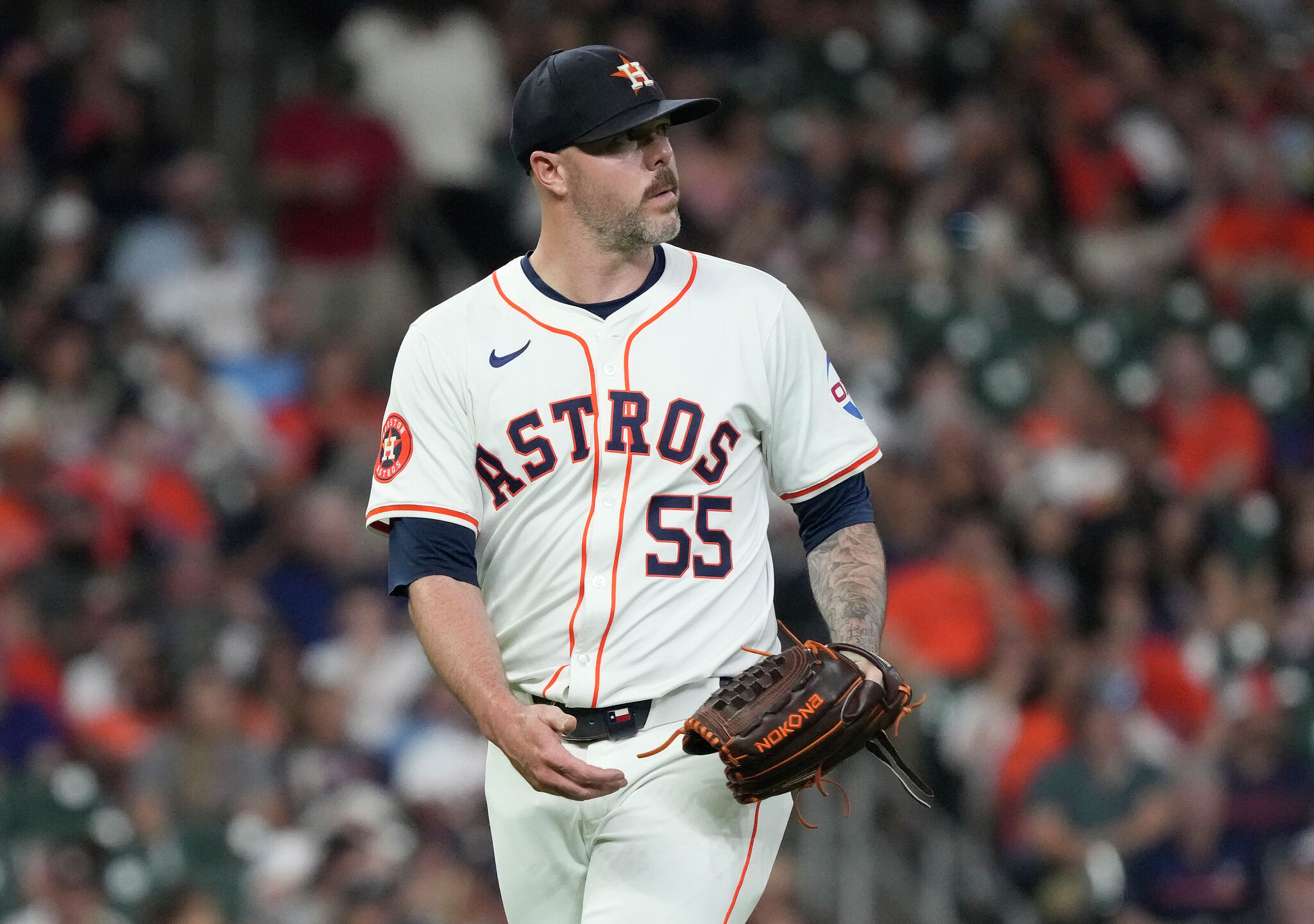 Astros back Ryan Pressly after latest implosion vs. Angels