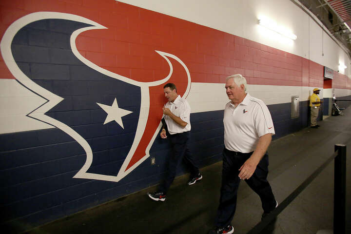 Wade Phillips on verge of first championship as head coach