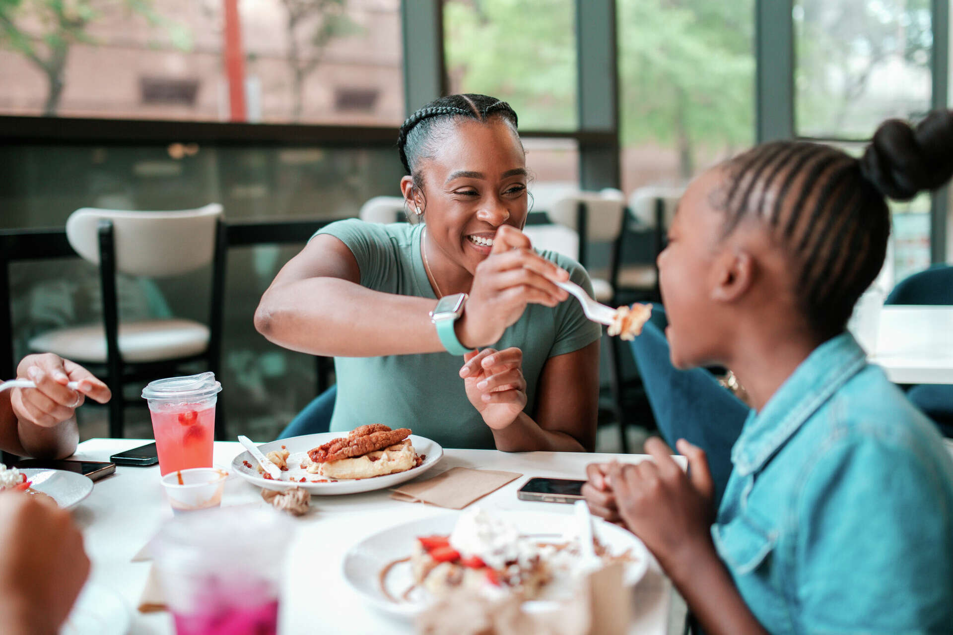 Guide Best Houston restaurants for kids to eat and play