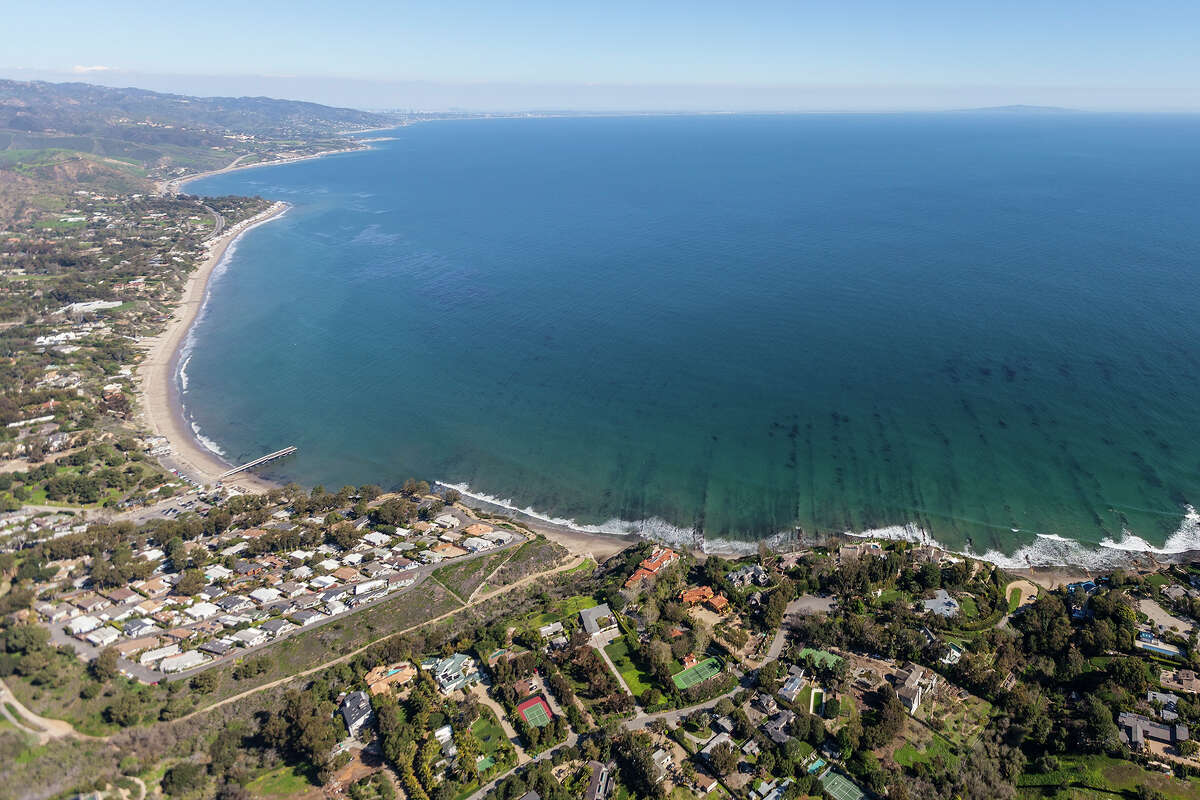 Bay Area tech elite are buying up homes on this exclusive coastal Calif. stretch