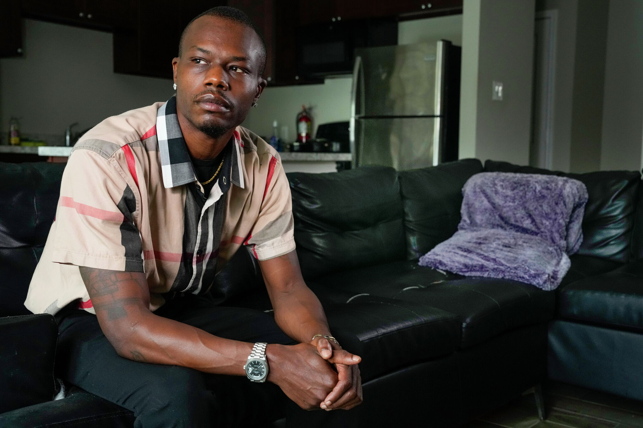 Houston police sent the wrong man to jail. It took weeks to free him