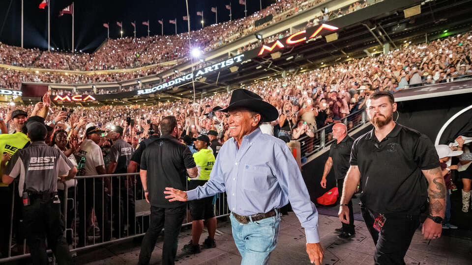 George Strait heads to the stage on Saturday night.