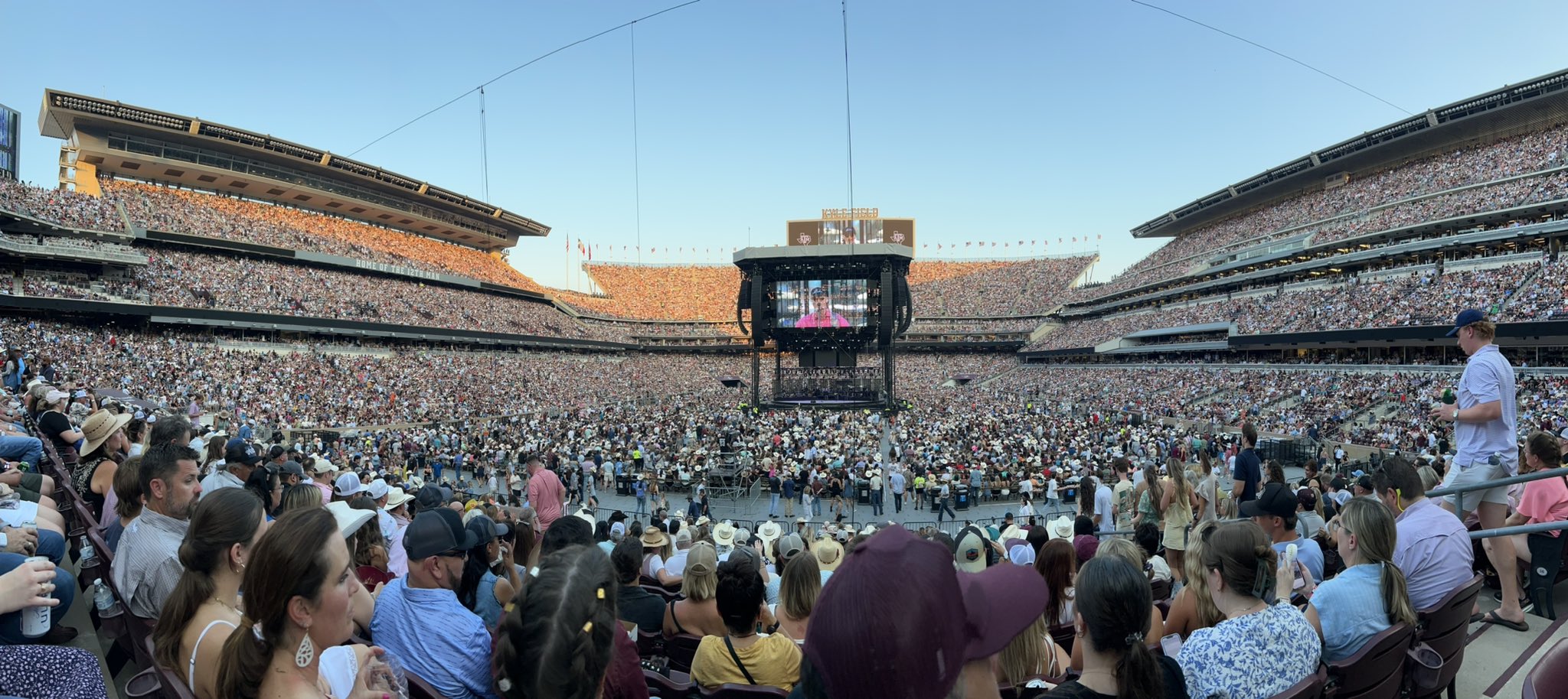 George Strait breaks US concert record at A&M's Kyle Field