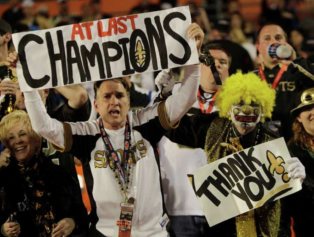 New Orleans Saints win Super Bowl XLIV, 31-17 over Indianapolis