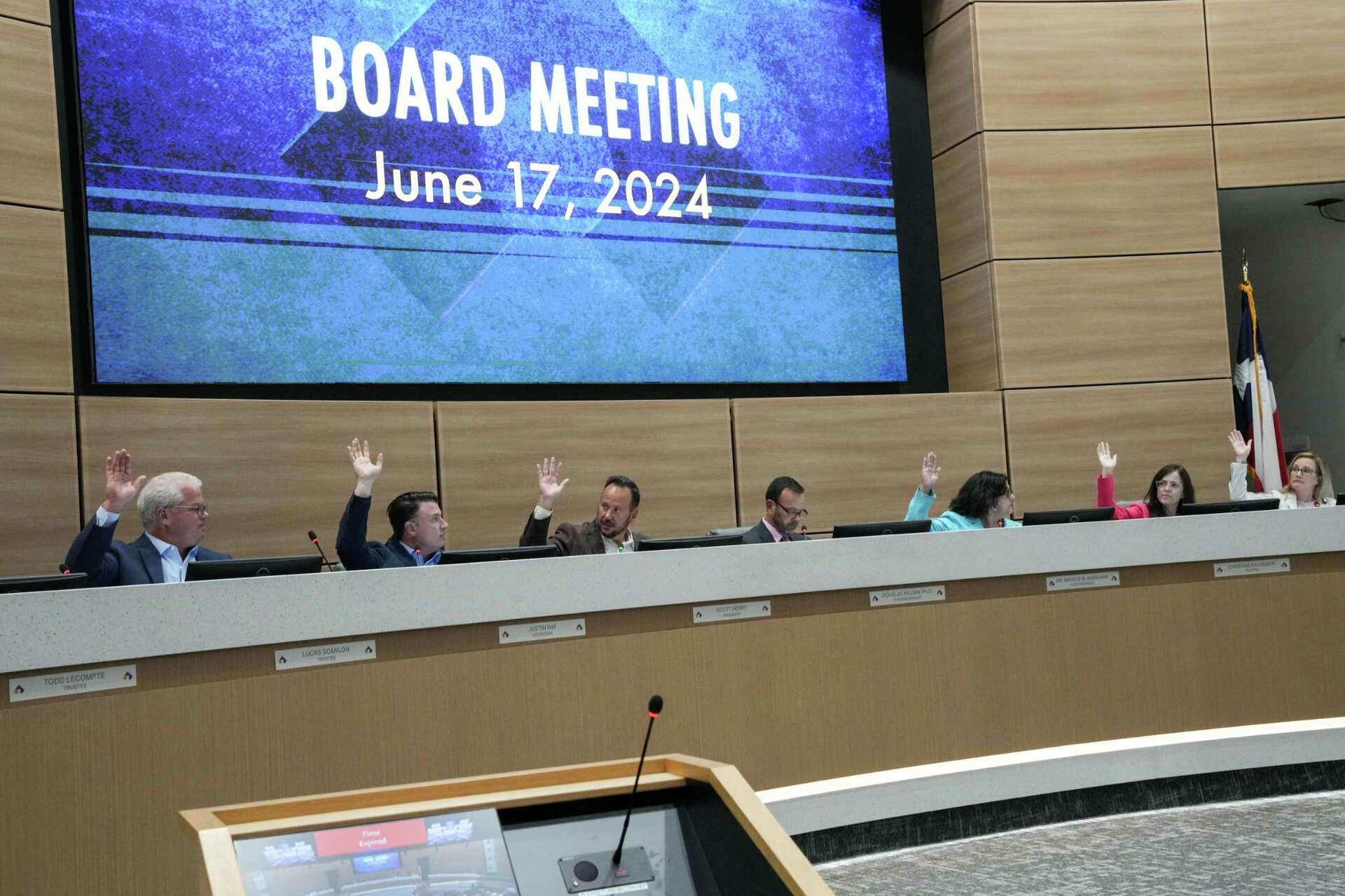 highest-paid-superintendents-in-texas-and-houston