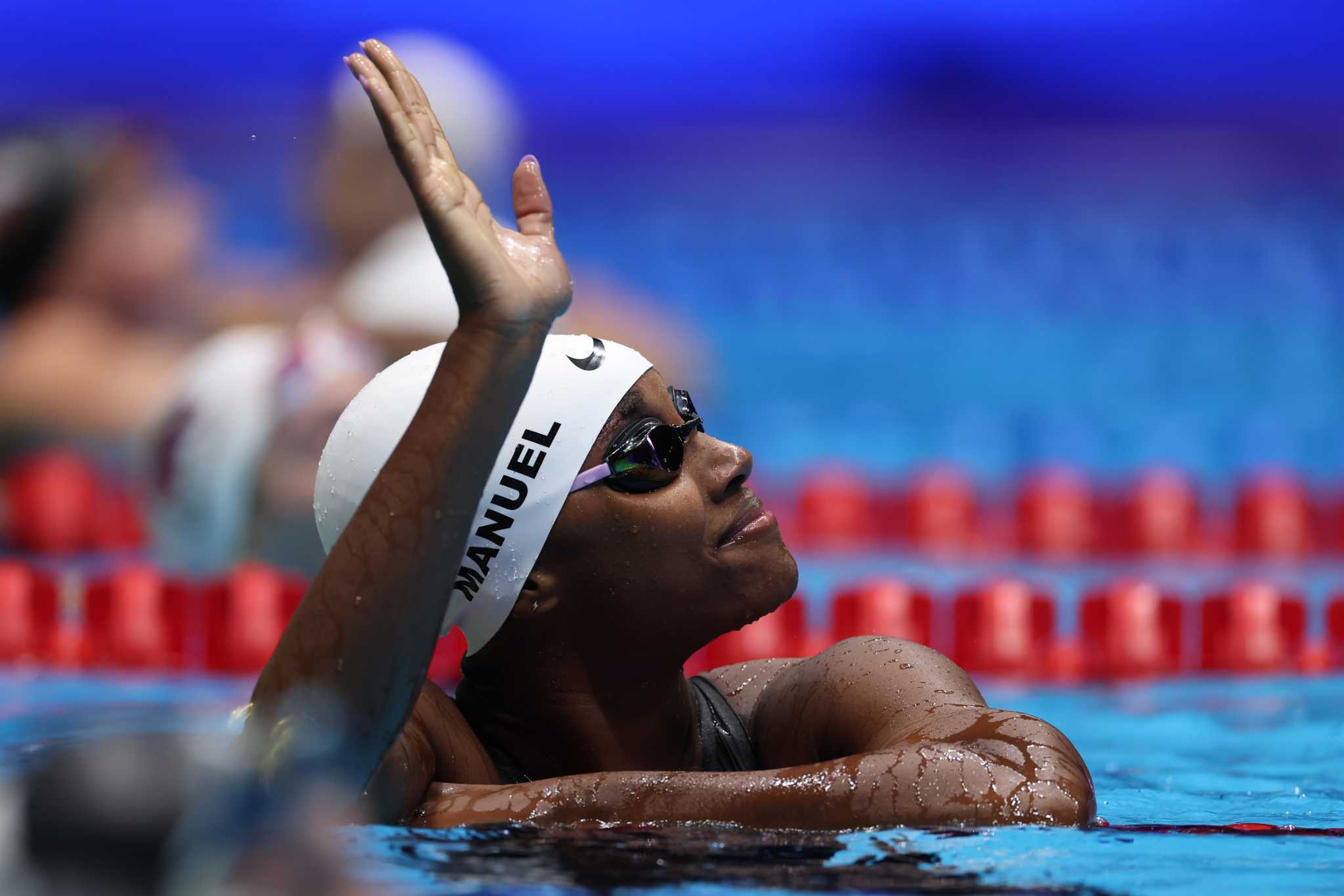 Simone Manuel reaches final of 100 freestyle at U.S. trials