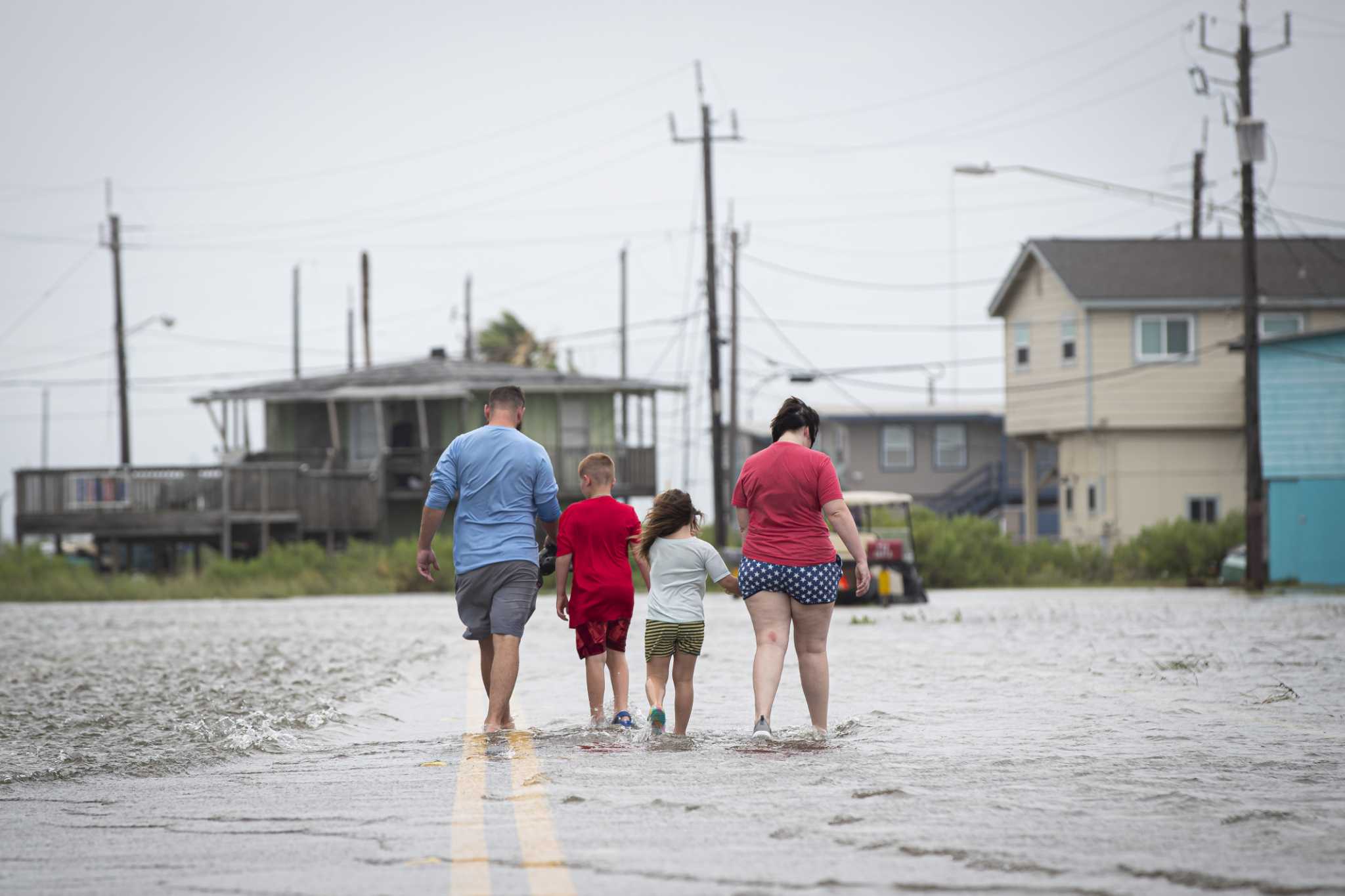Surfside Beach cleans up after Tropical Storm Alberto