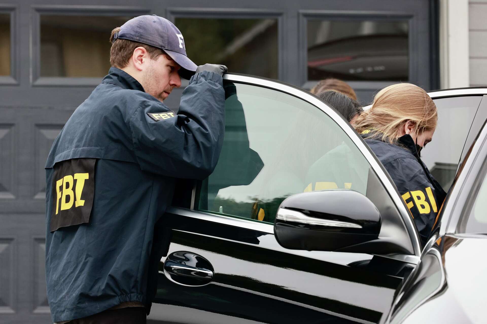 Oakland FBI probe: 2 summoned to give grand jury testimony