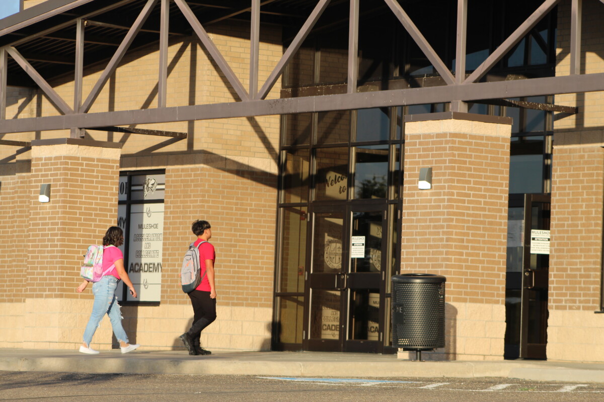 Muleshoe ISD students kick off school year Muleshoe ISD students kick off school year
