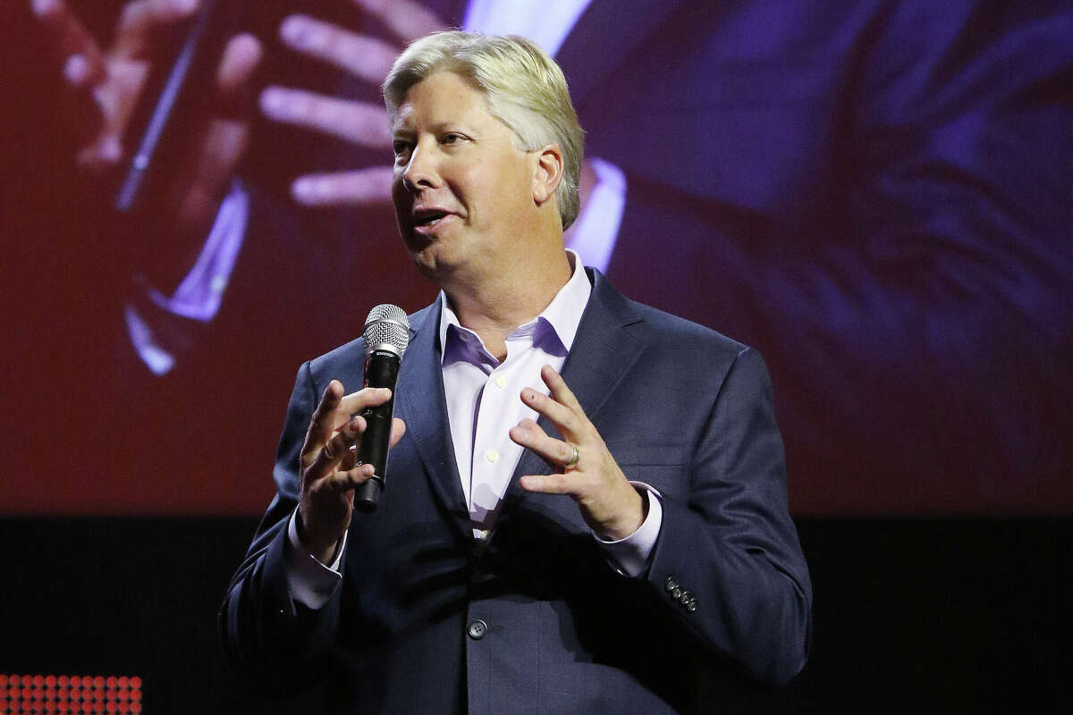 Gateway Church pastor Robert Morris speaks on Sept. 21, 2016, in Southlake, Texas. 