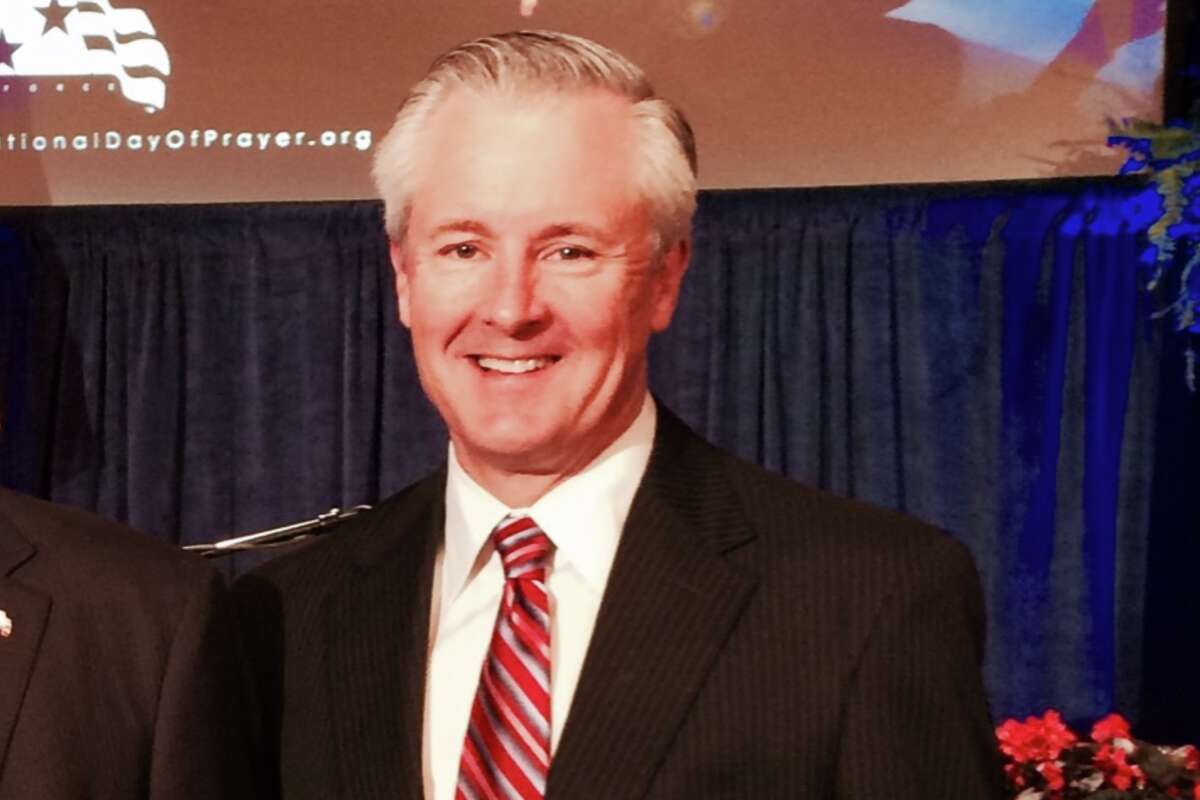 Prestonwood executive pastor Mike Buster is resigning from his role with the Plano-based church.