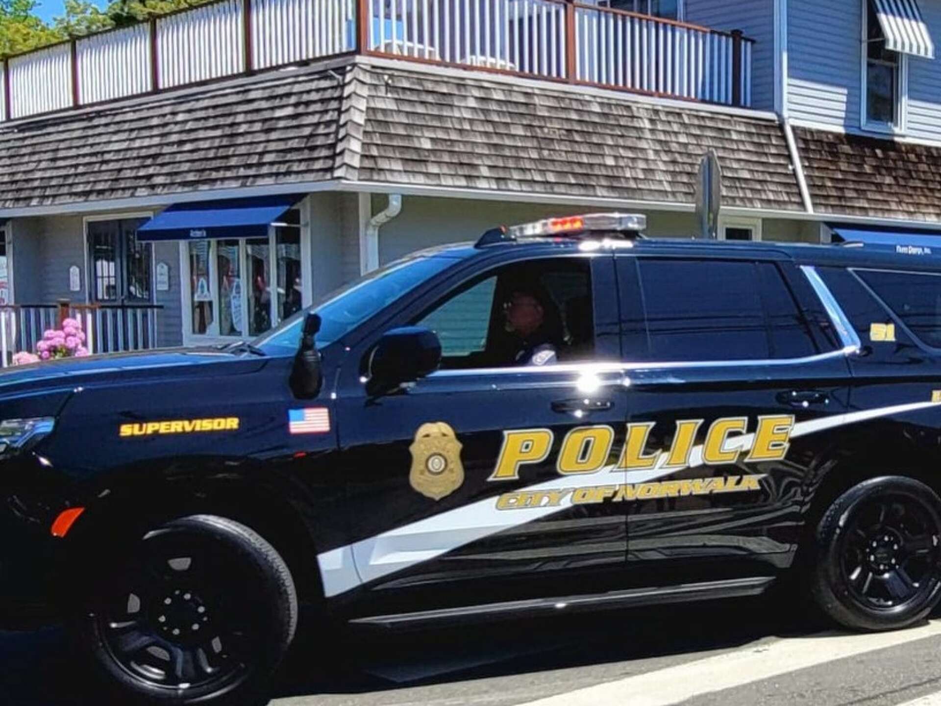 Norwalk police arrest man with active warrant near Westport Avenue