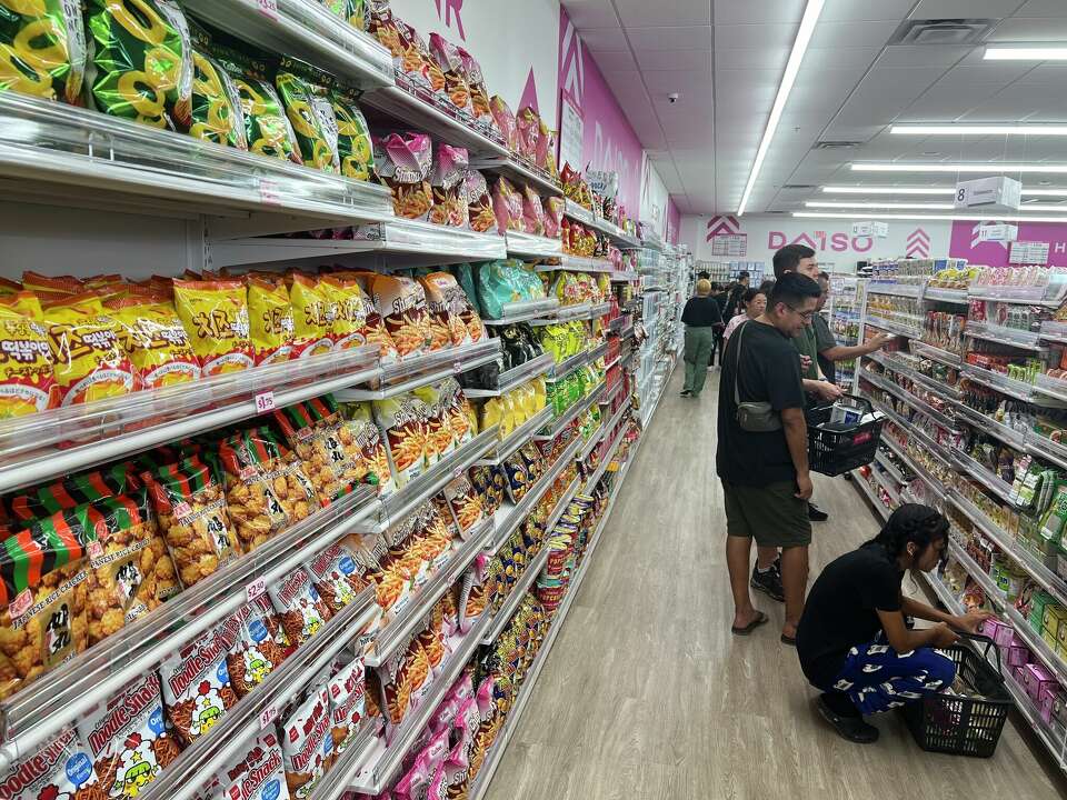 San Antonio's first Daiso store opens to huge crowds