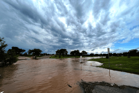 'when It Rains  It Pours': Torrential Storms Flood Canyon, Randall 