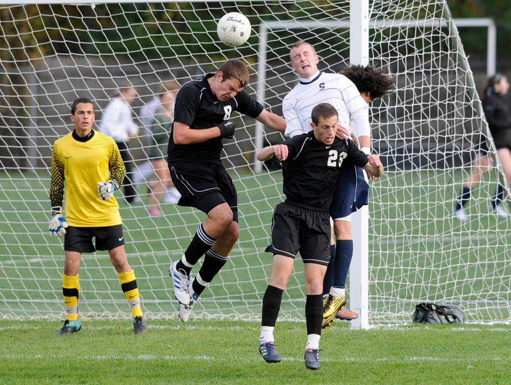 Friday's high school roundup Warde, Staples advance to FCIAC boys soccer semifinals